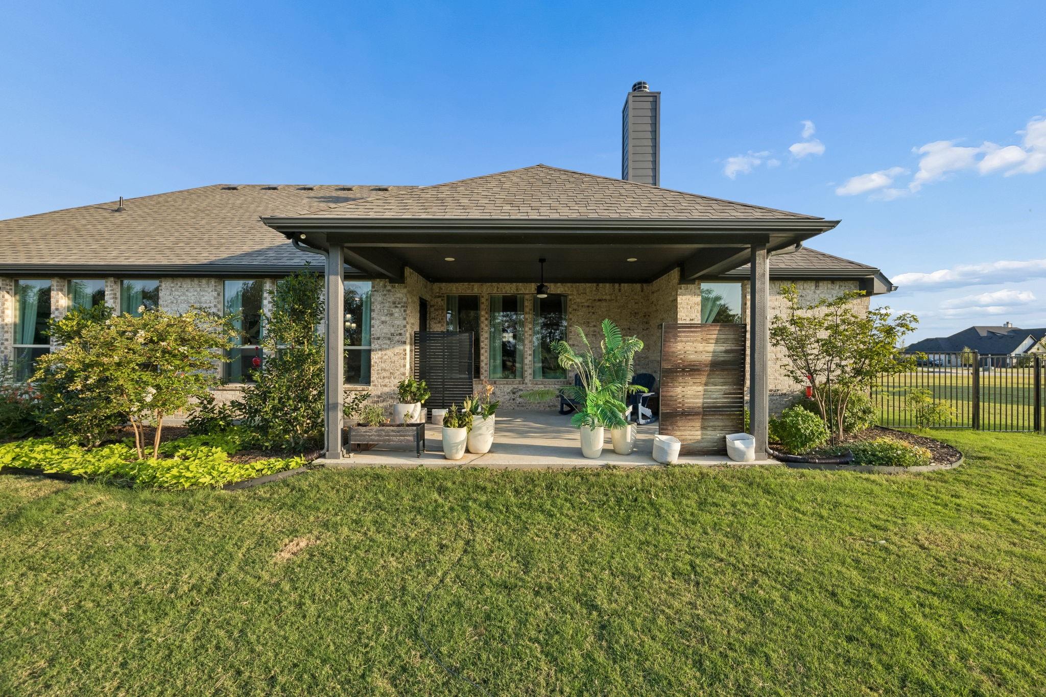 main property photo 33