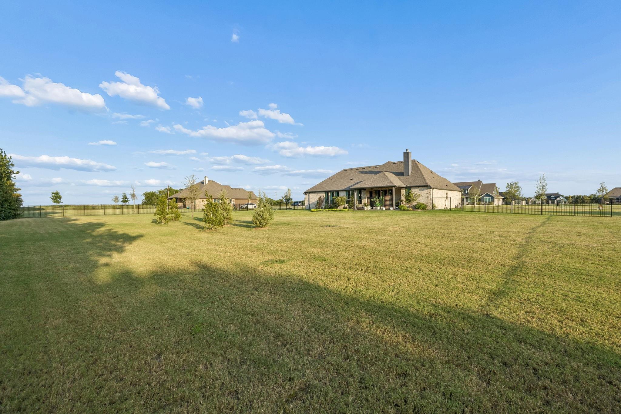 main property photo 34
