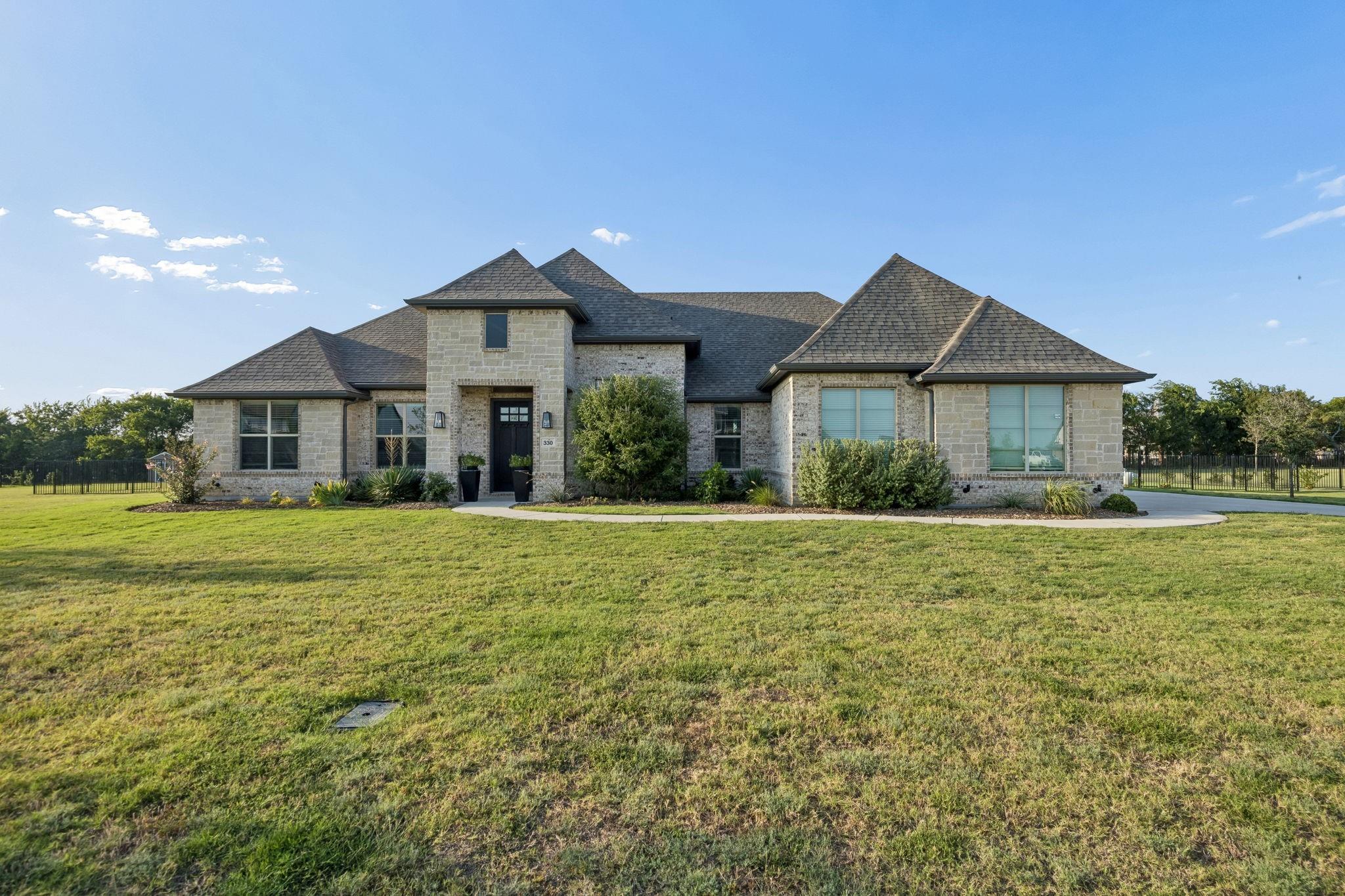 main property photo 5