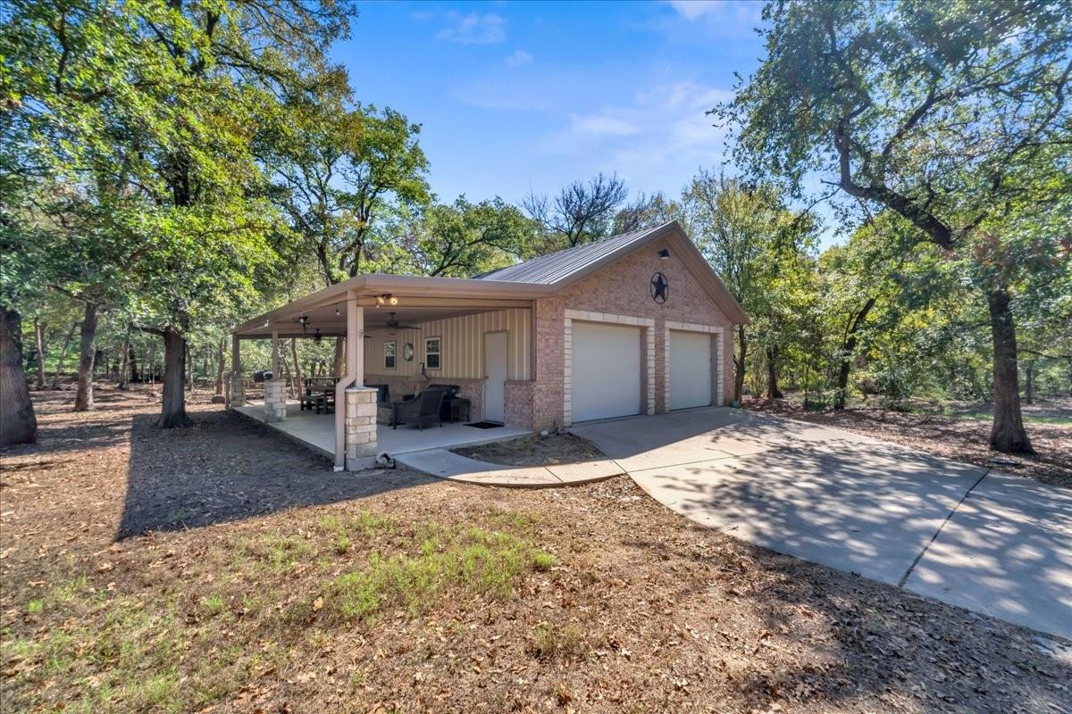main property photo 25
