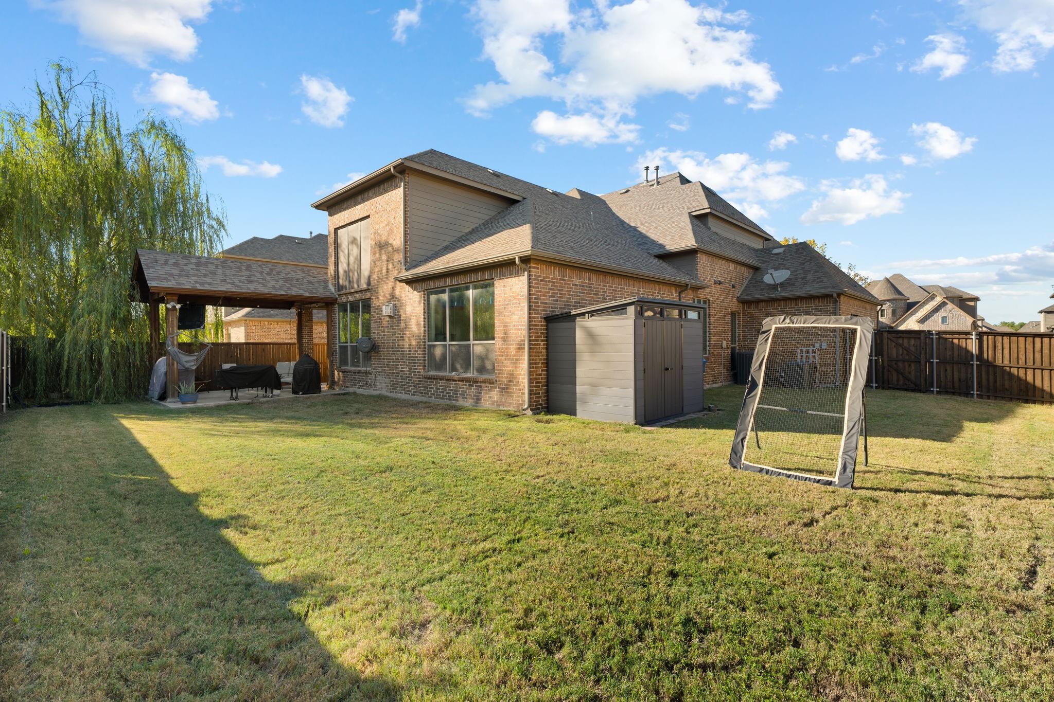 main property photo 39