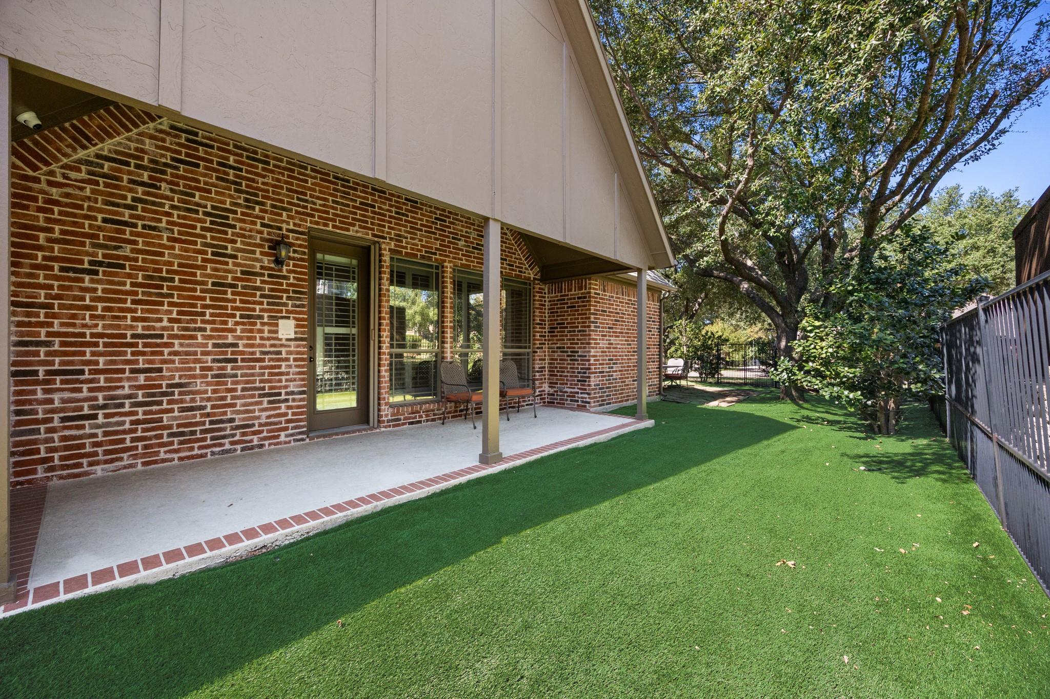 main property photo 30
