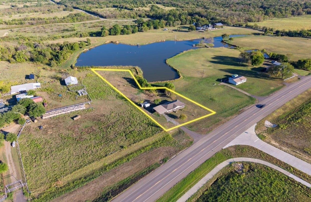 main property photo 11