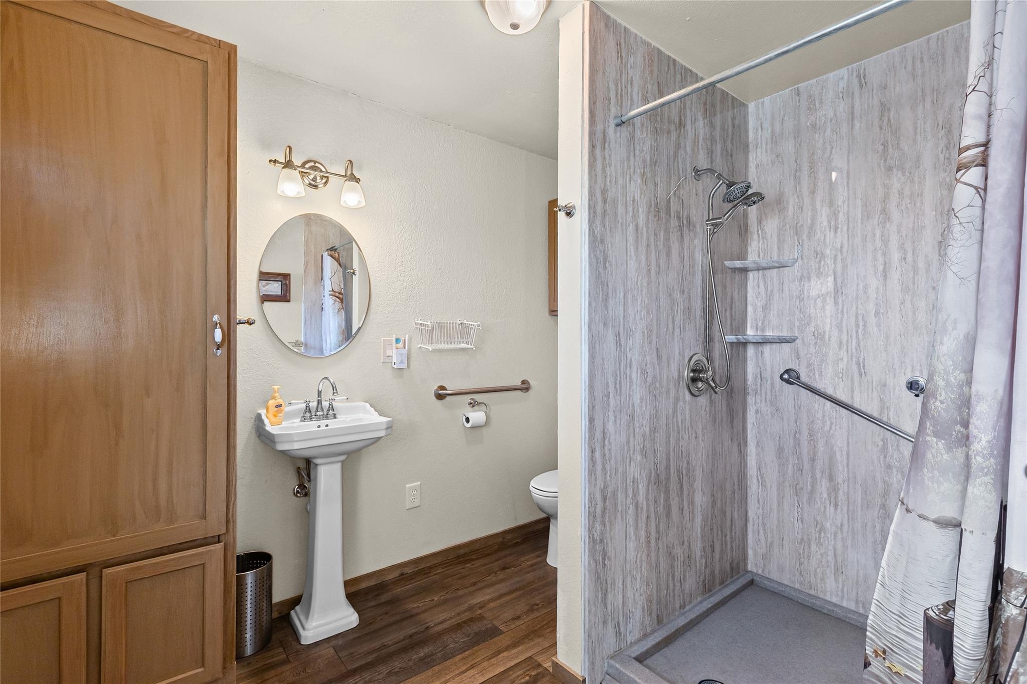 main property photo 34