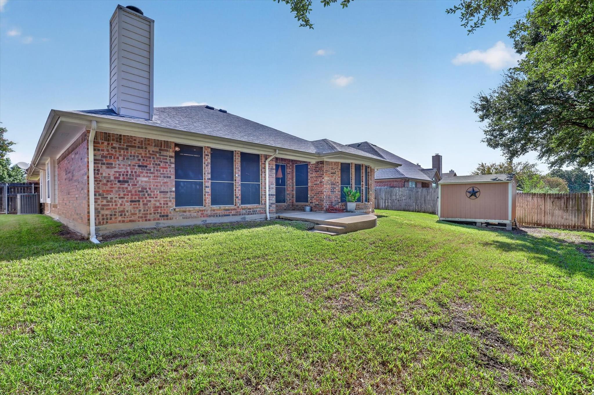 main property photo 30