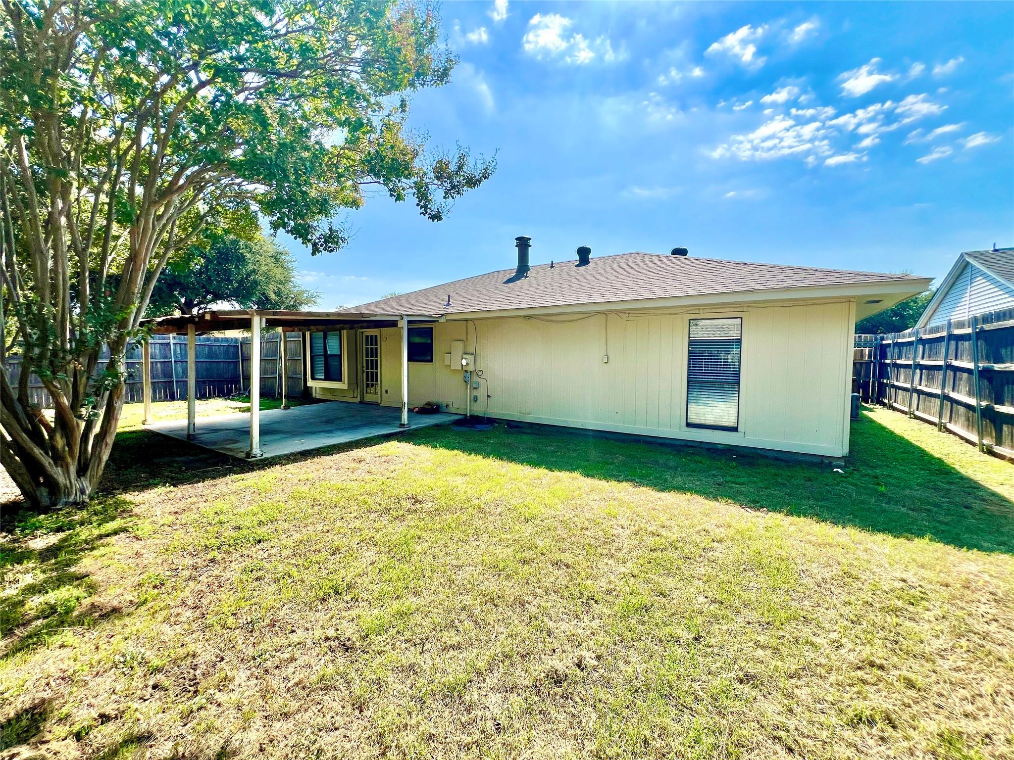 main property photo 9