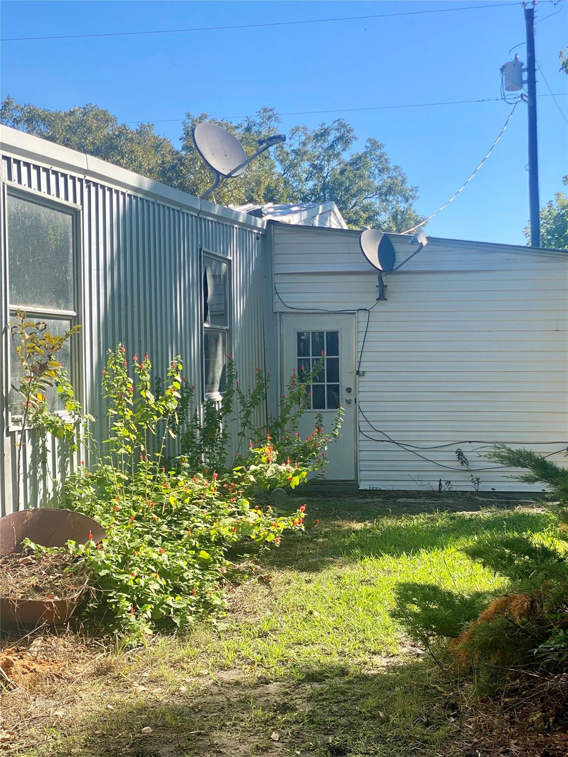 main property photo 23
