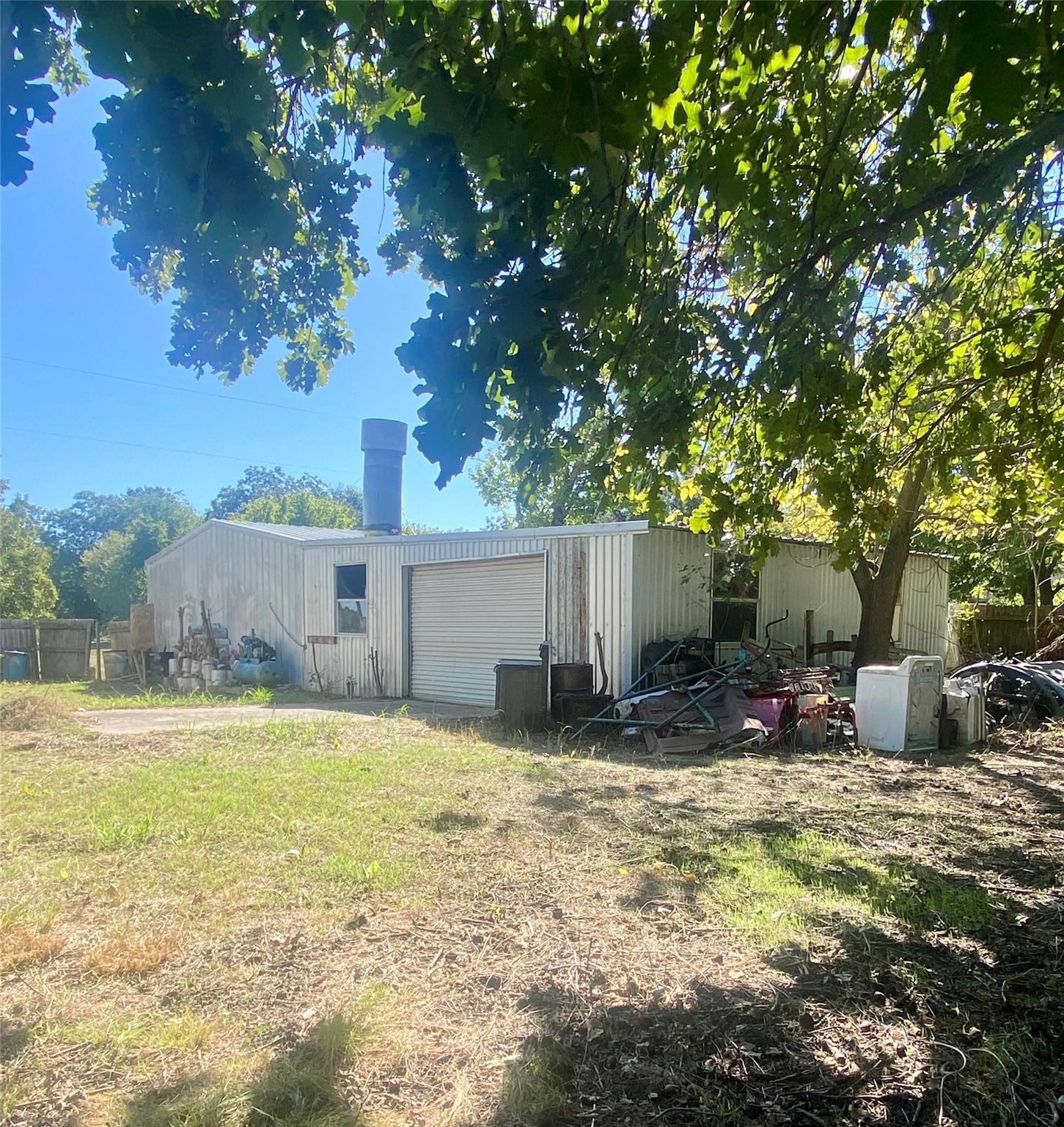 main property photo 30