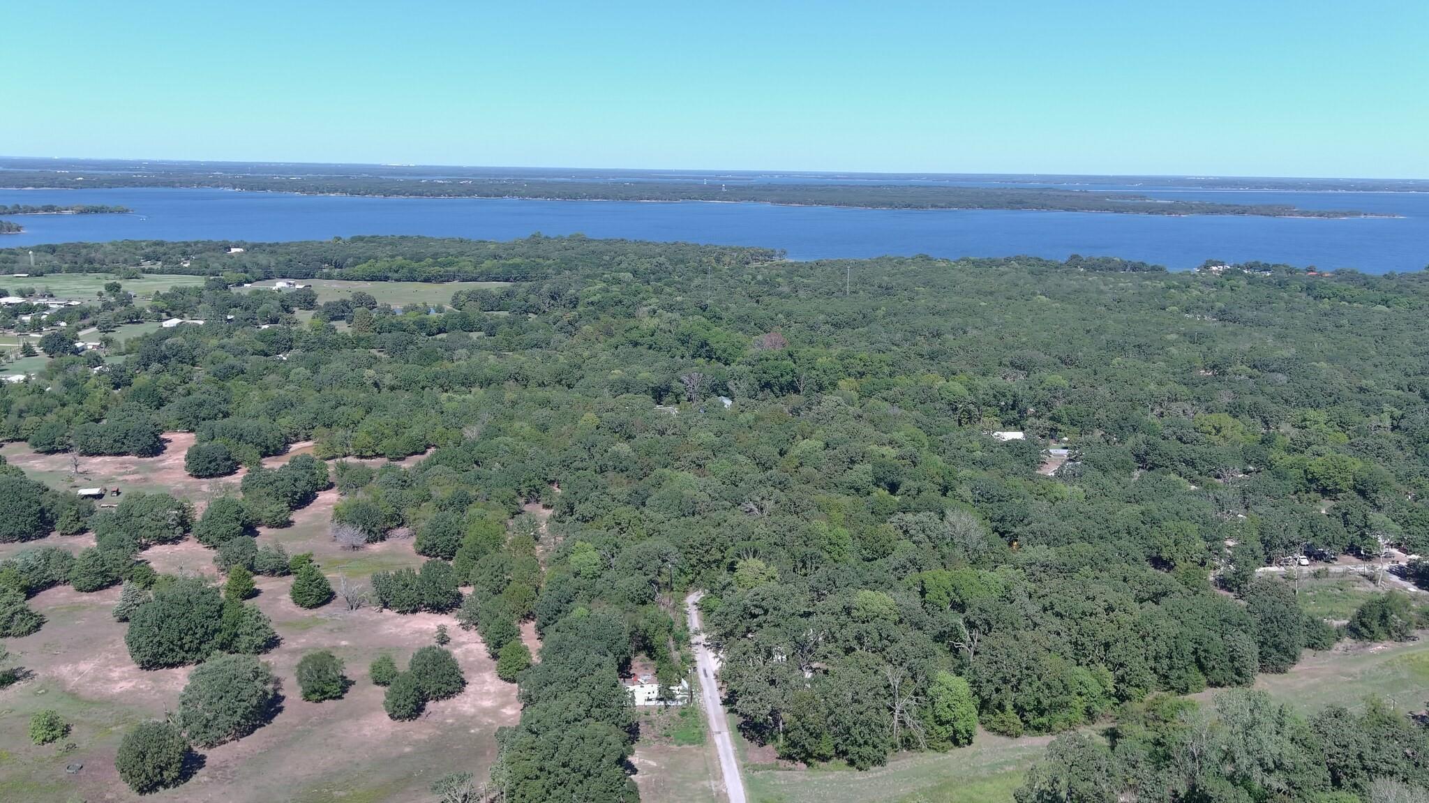 main property photo 11