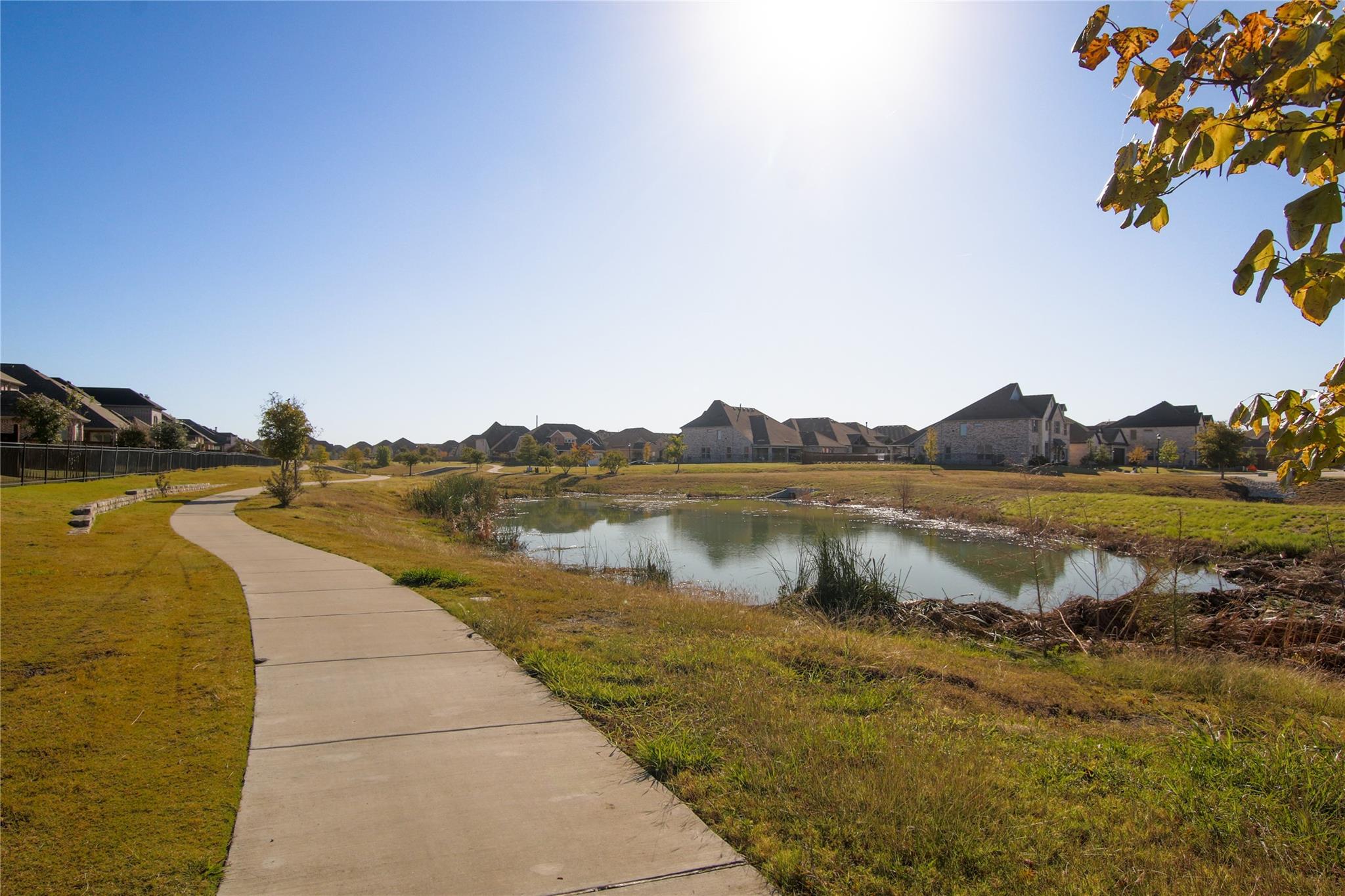 main property photo 34