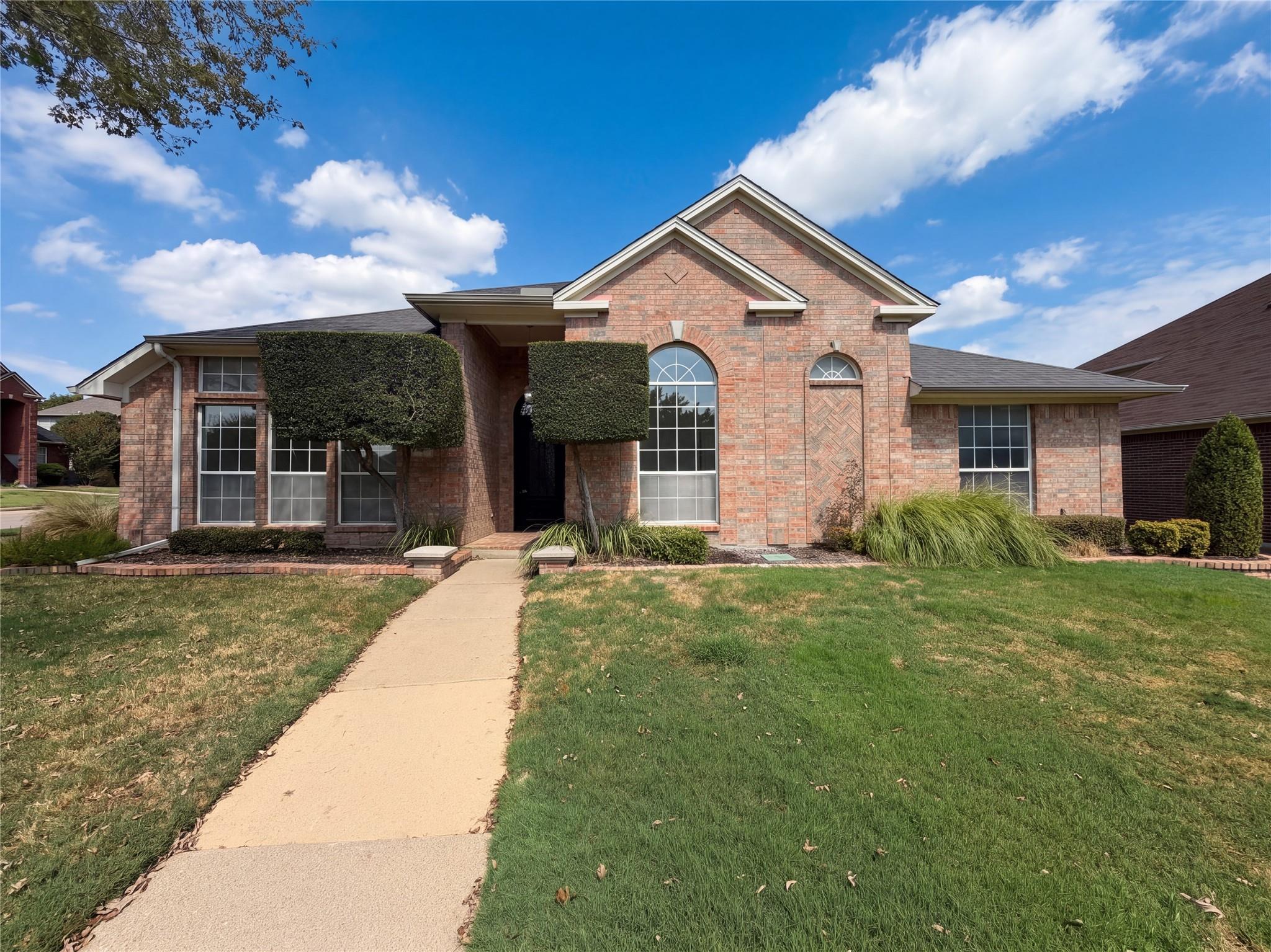 main property photo 0
