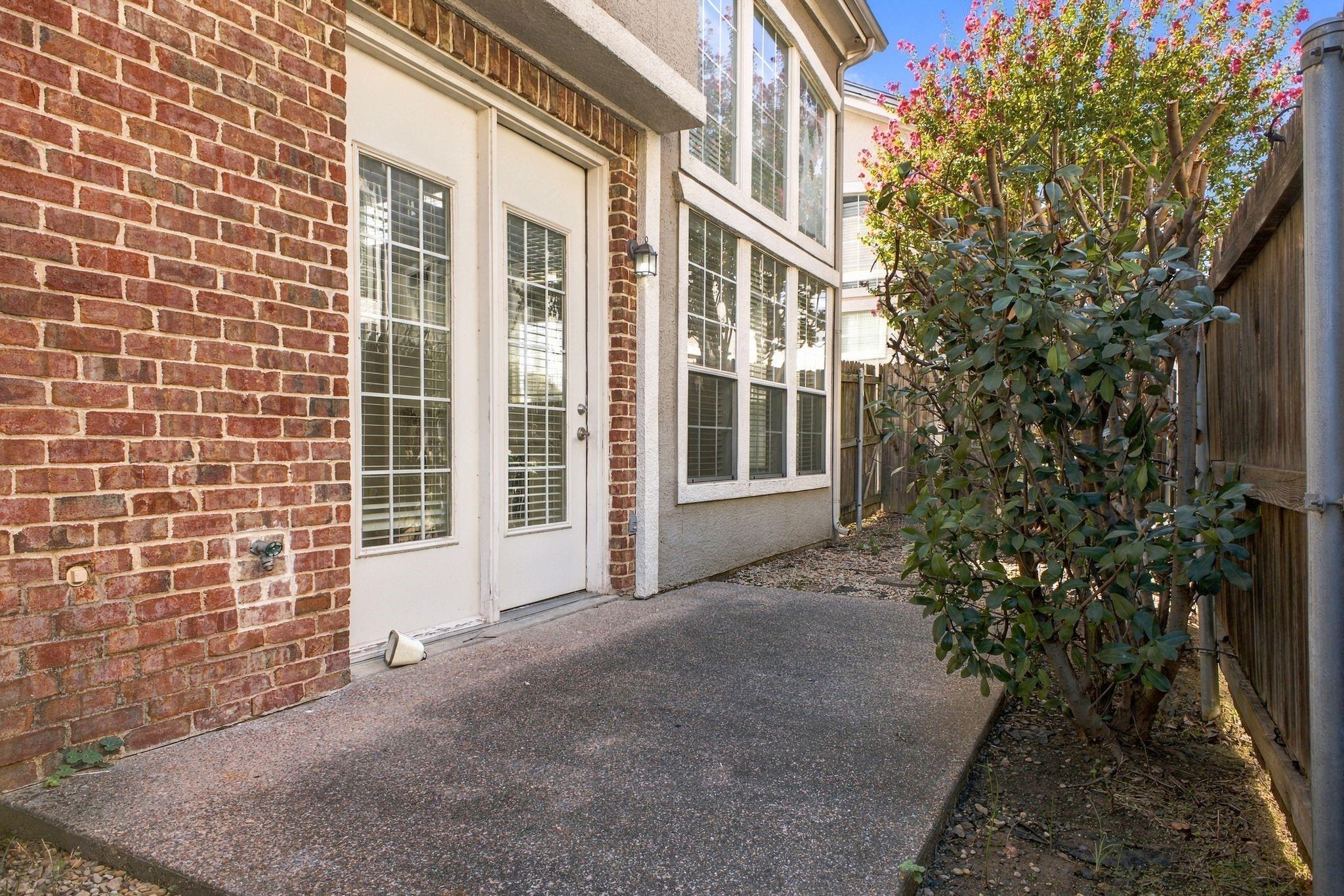 main property photo 24