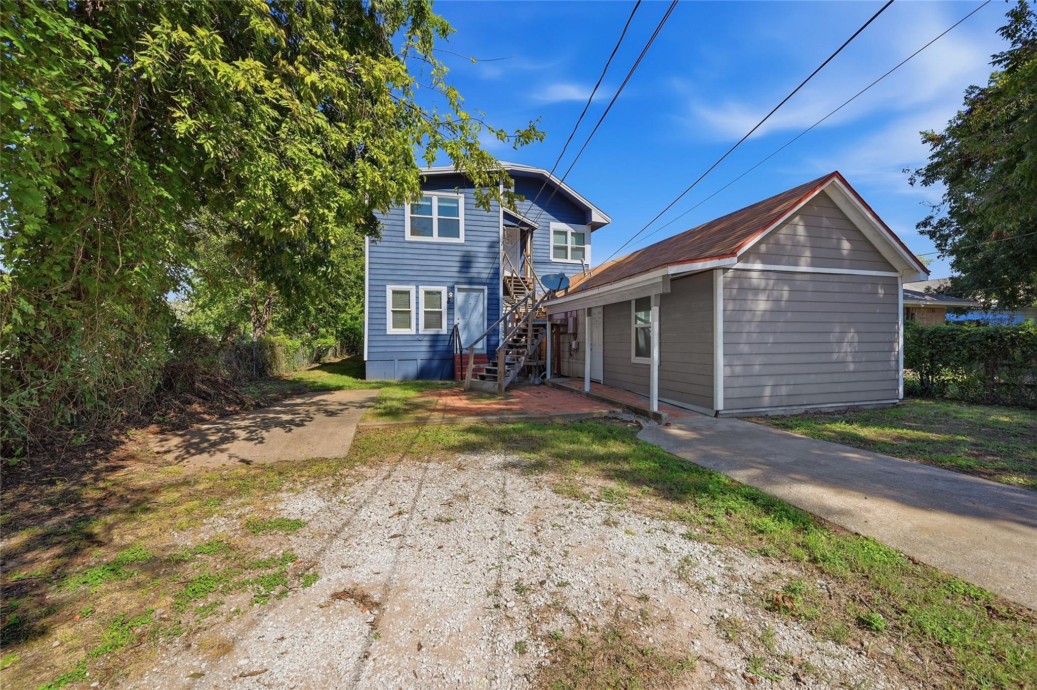 main property photo 16
