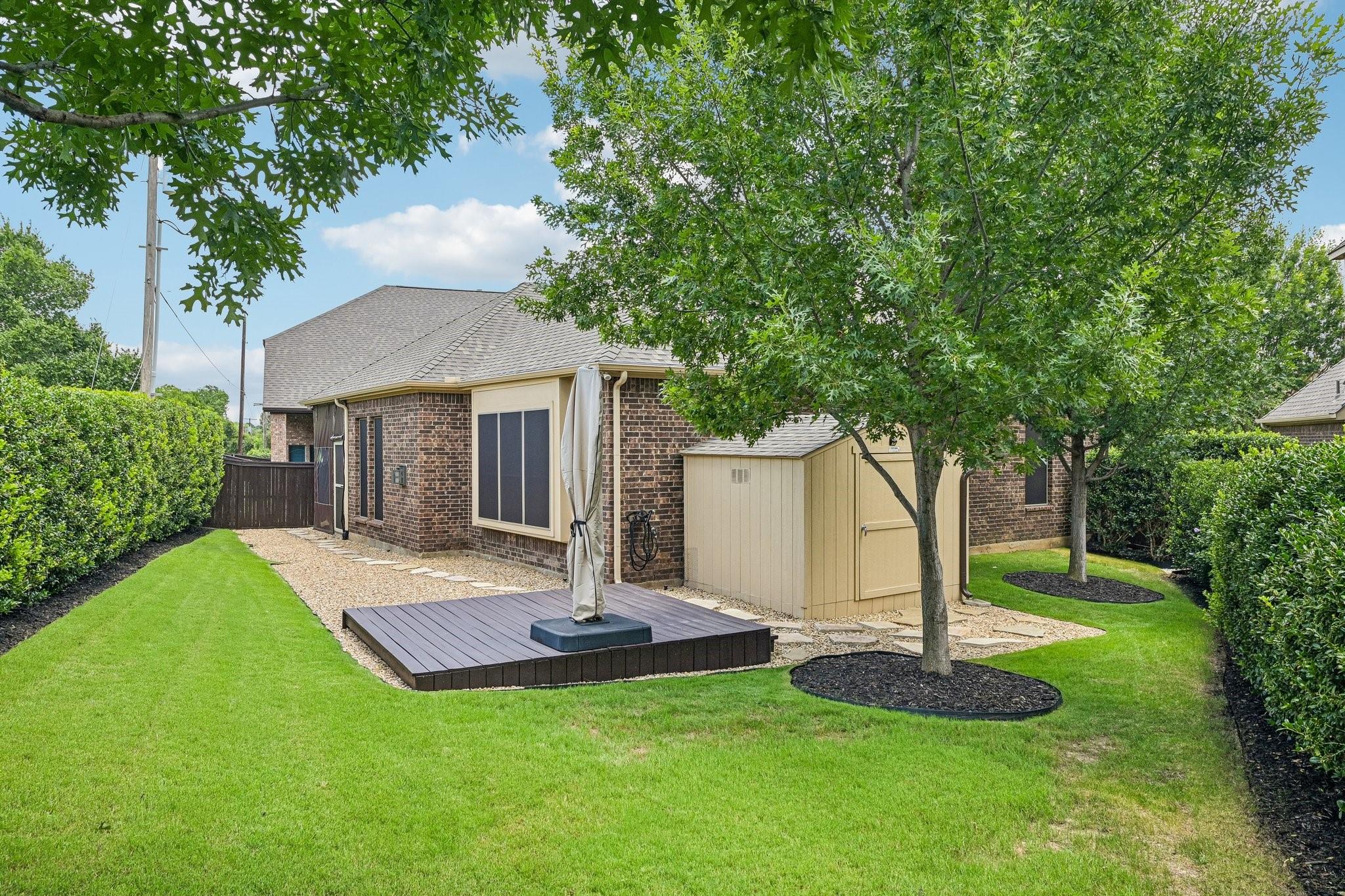 main property photo 30