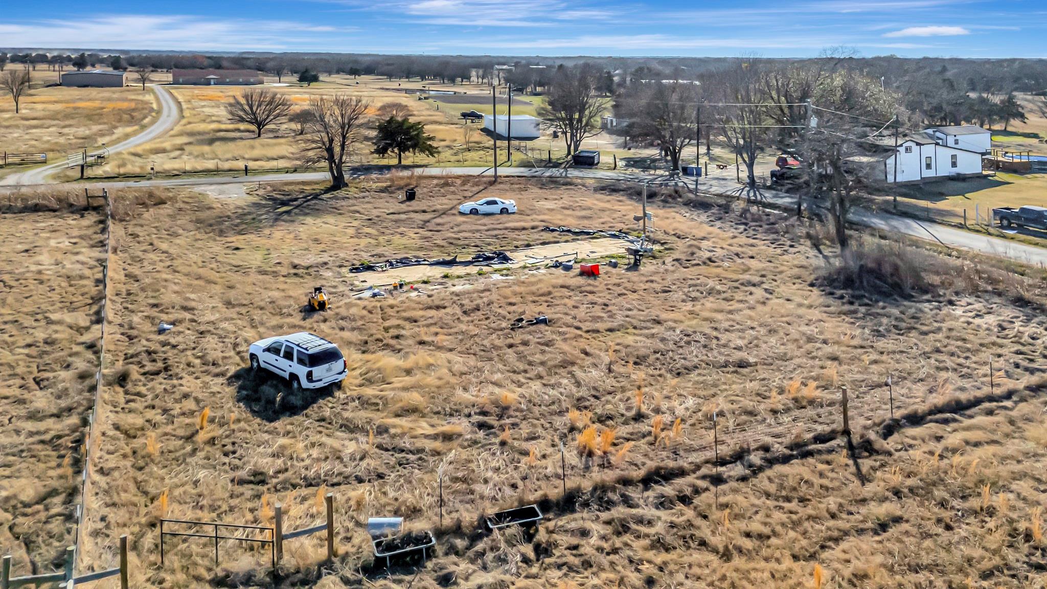 main property photo 16