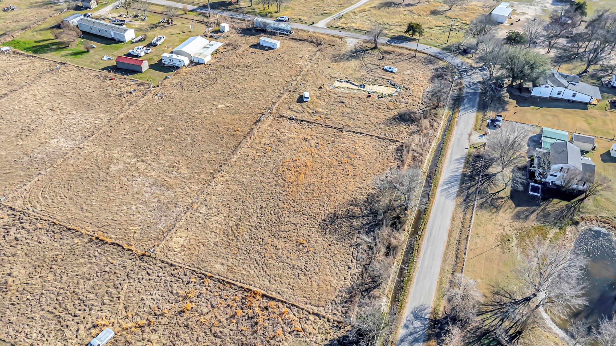 main property photo 9