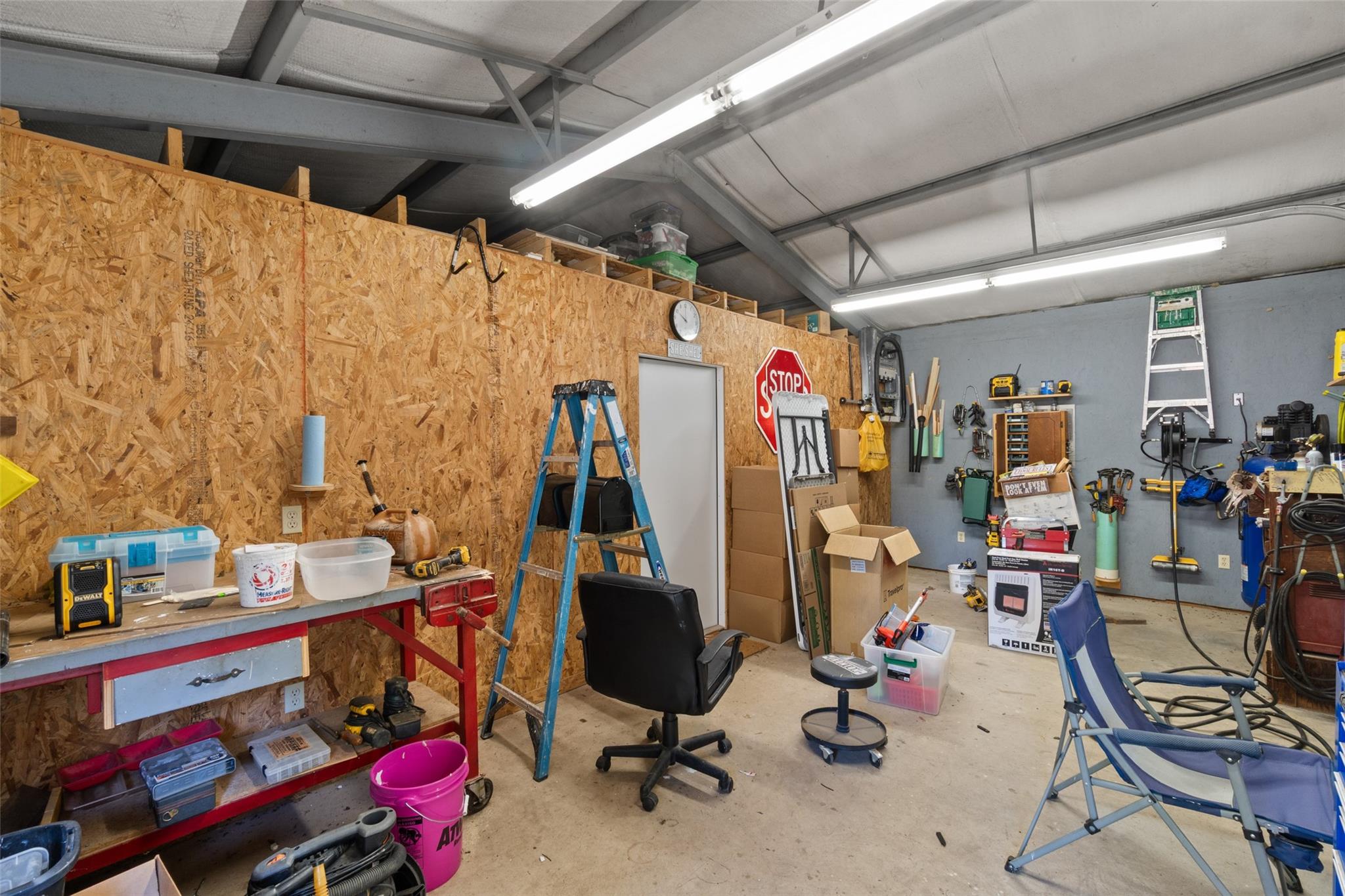 main property photo 19
