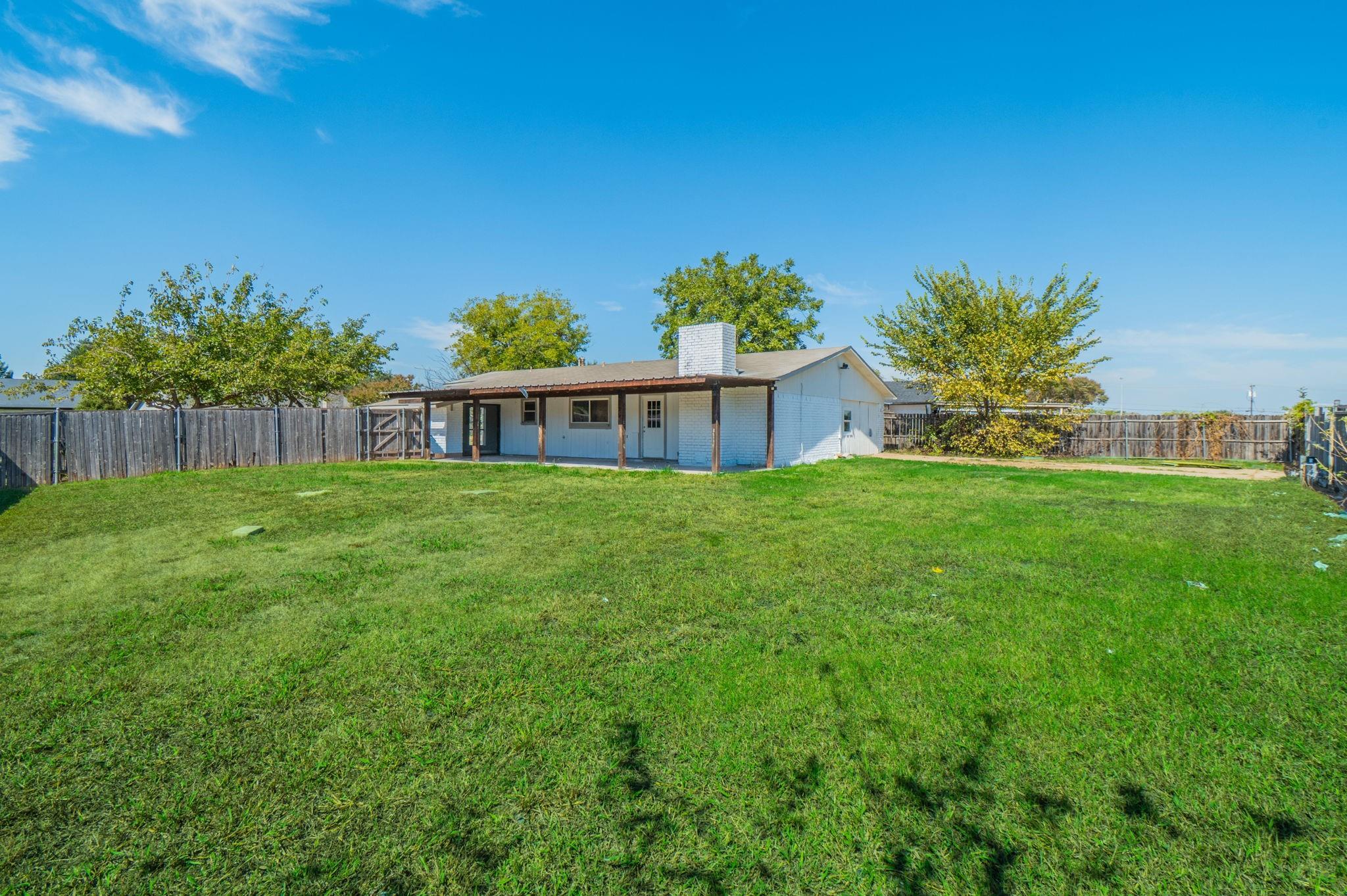 main property photo 23