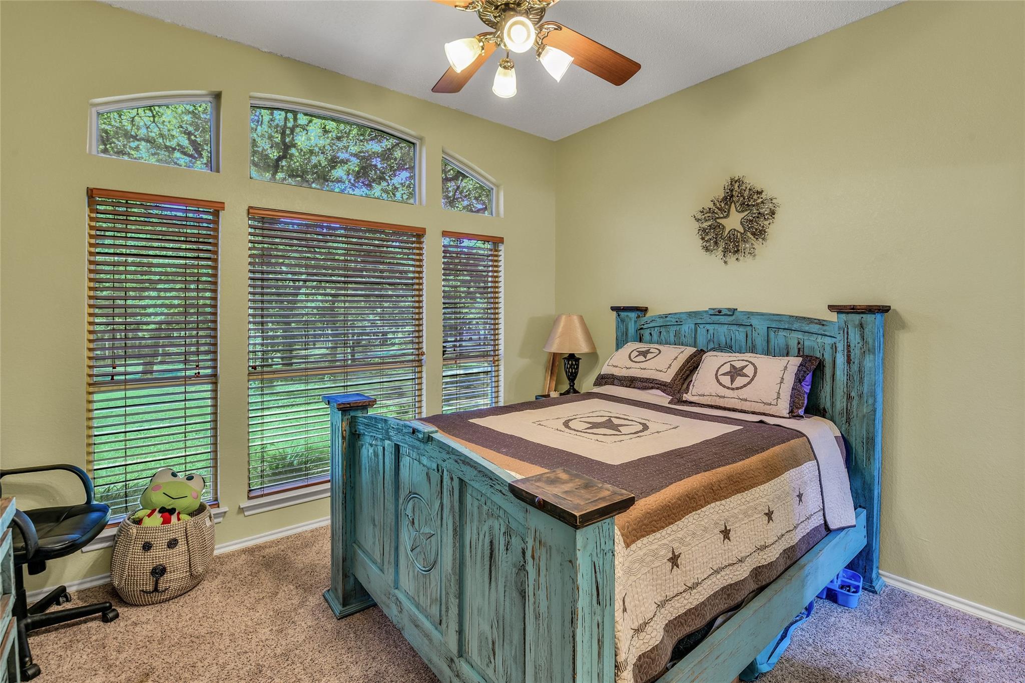 main property photo 27