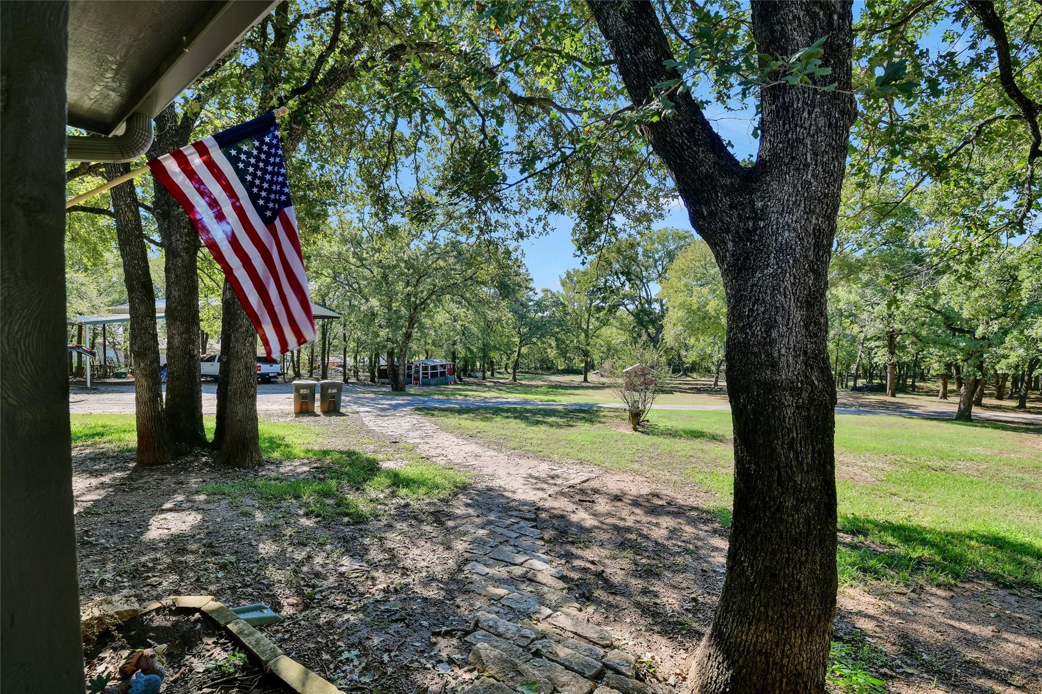 main property photo 37