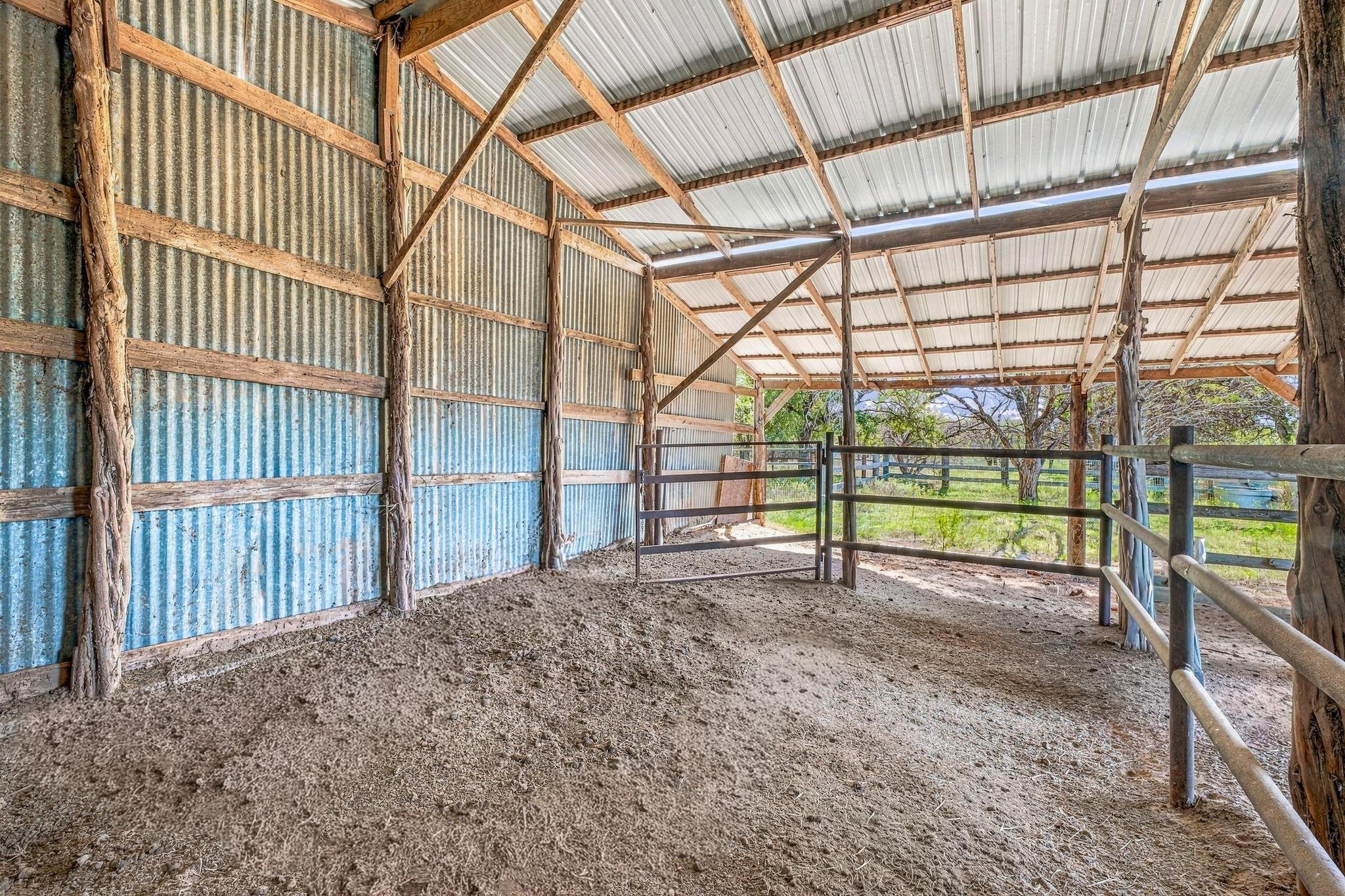 main property photo 31