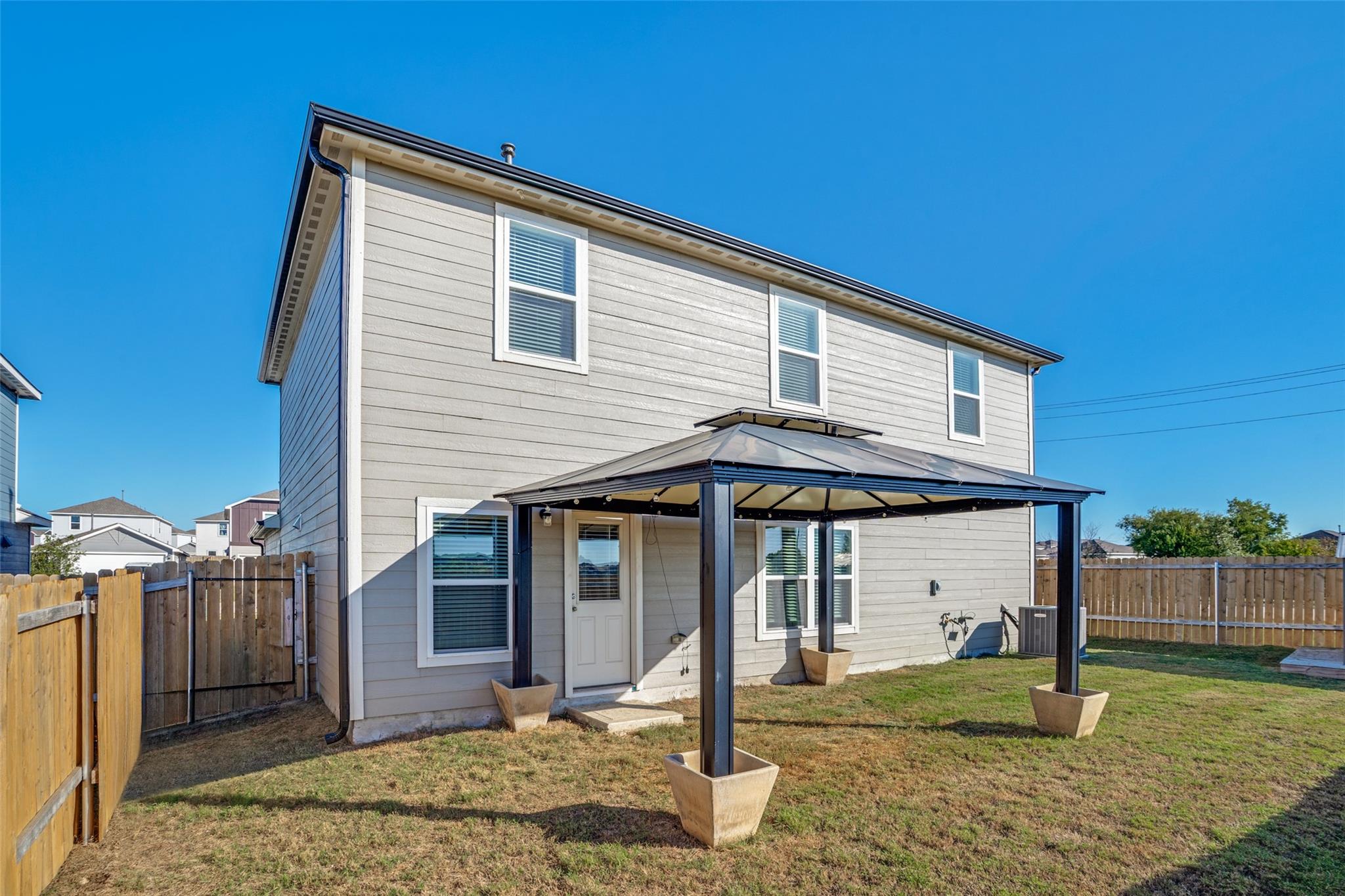 main property photo 15