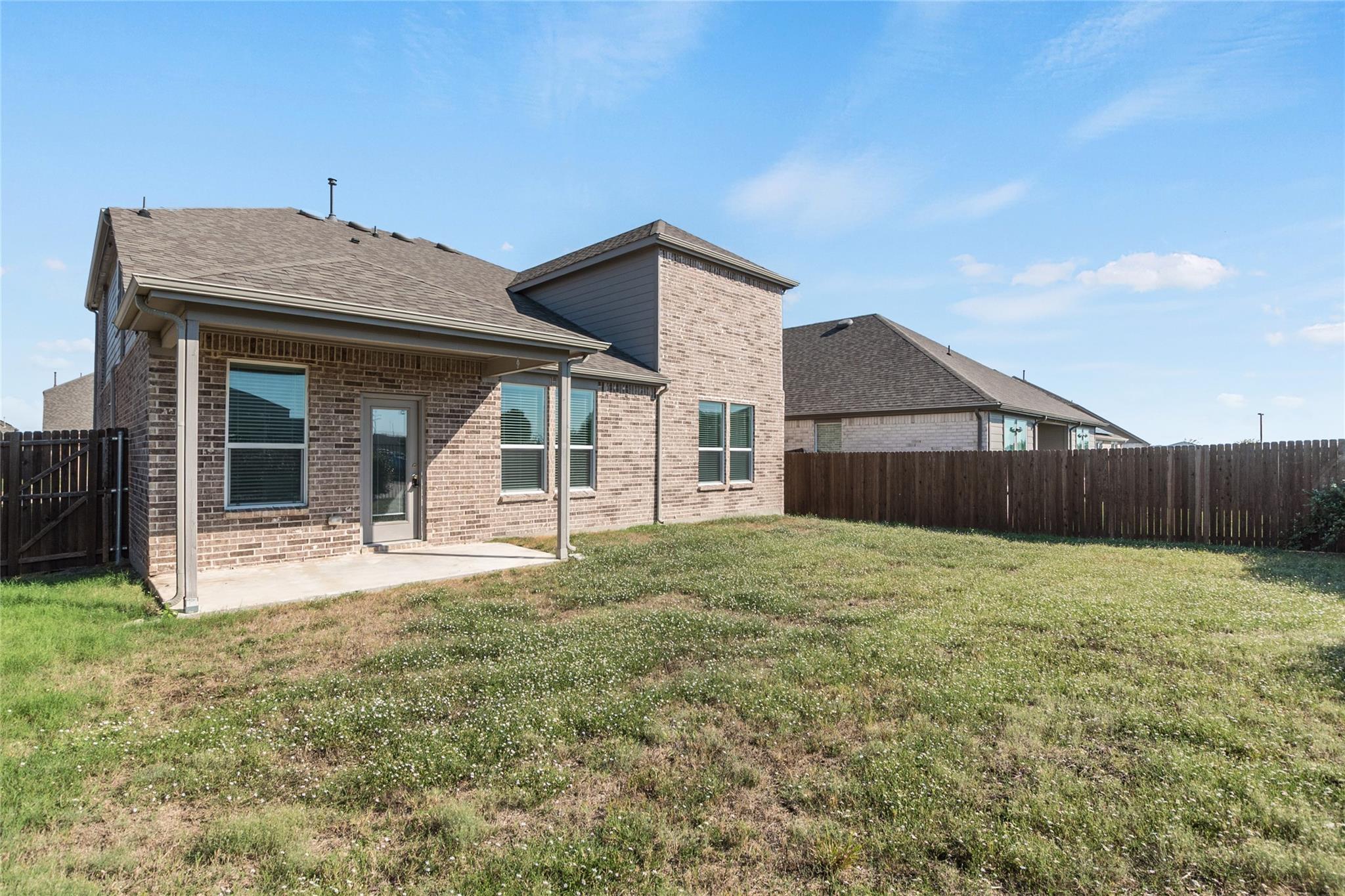 main property photo 33