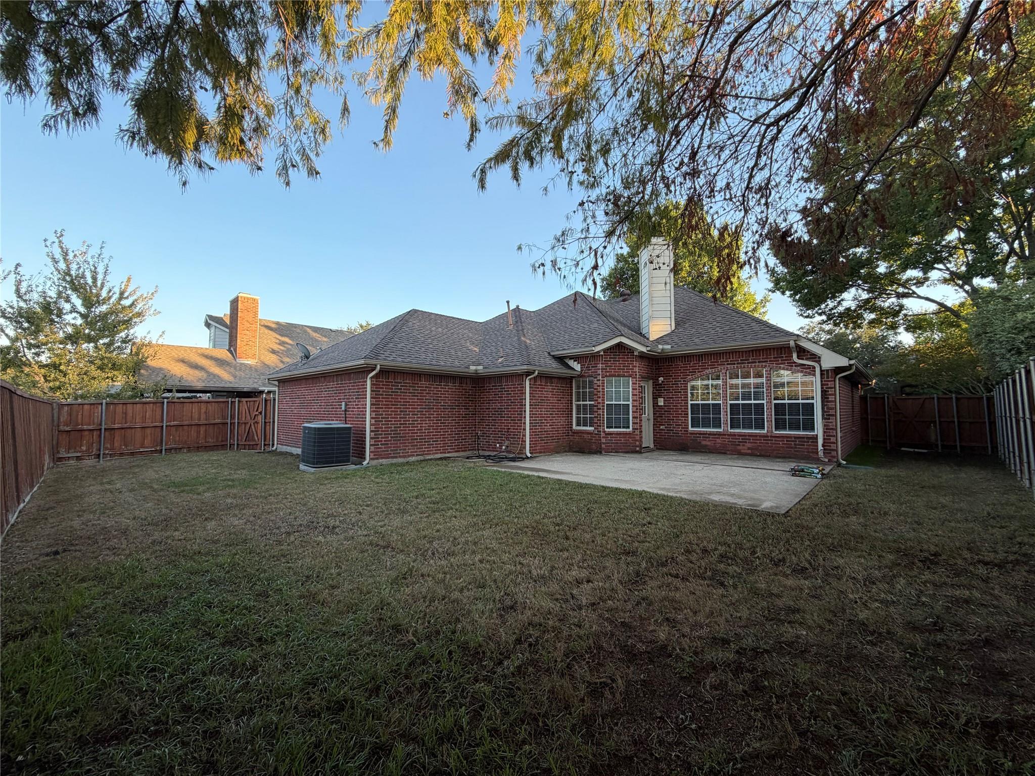 main property photo 6