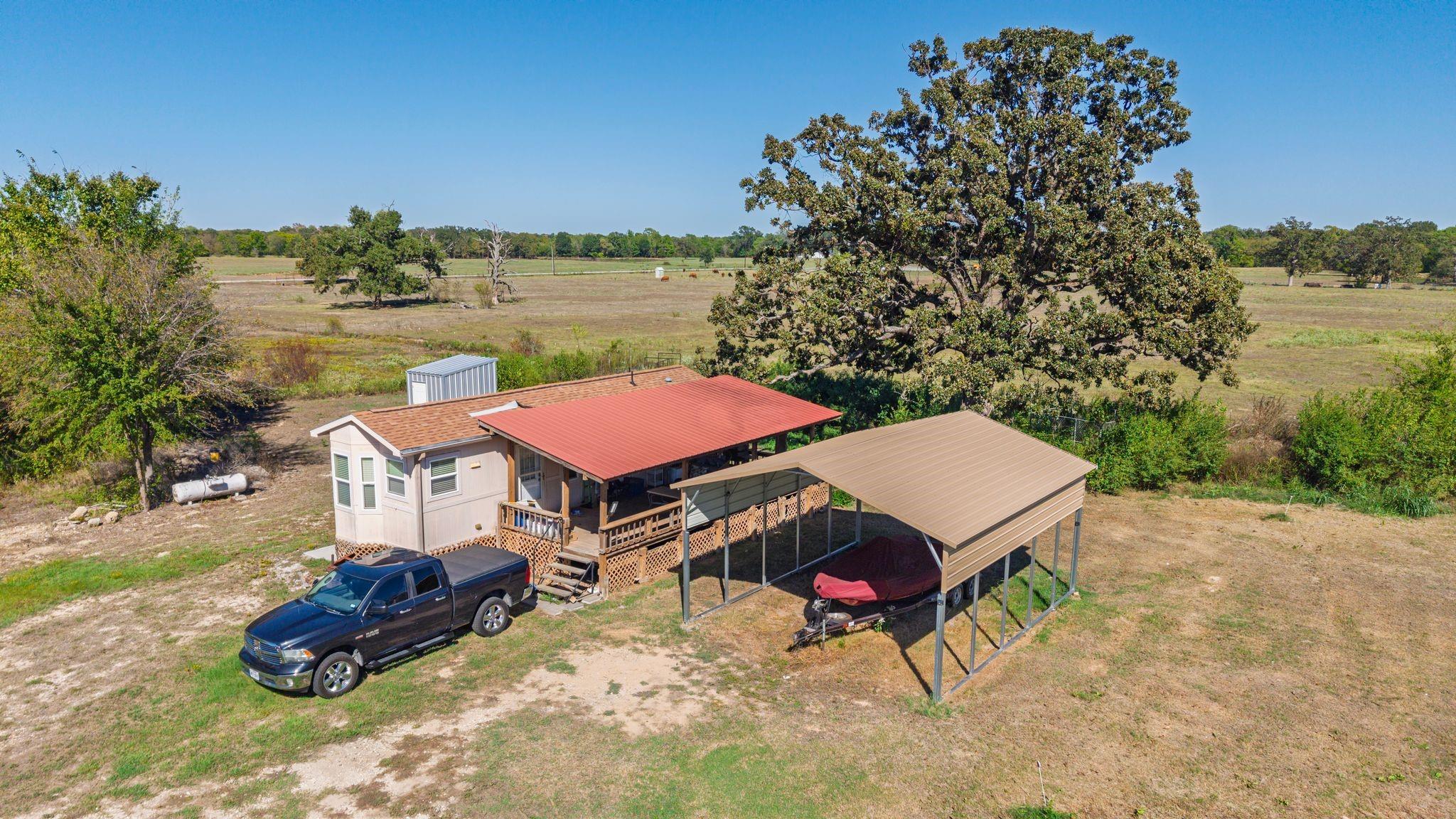 main property photo 4