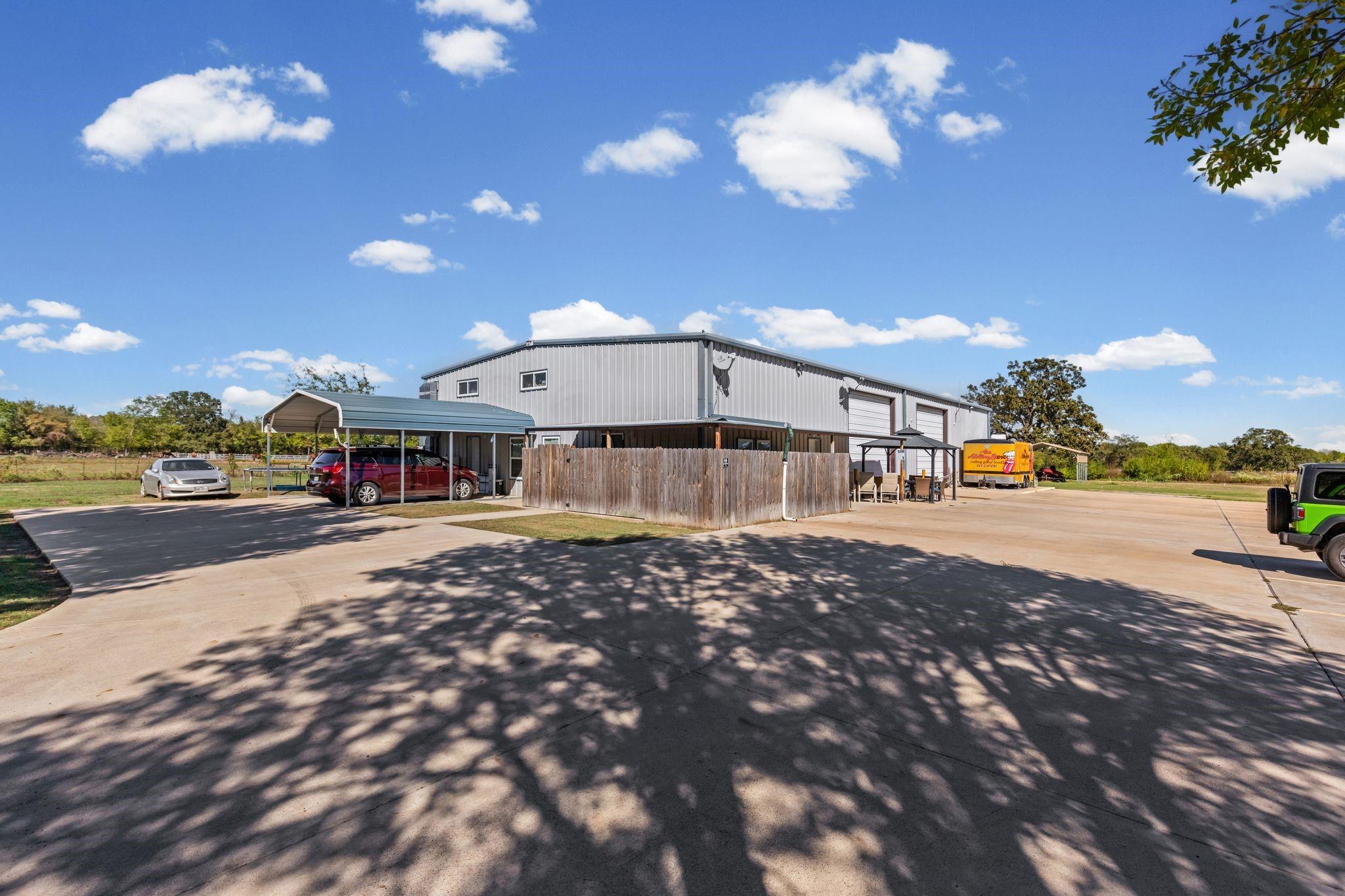 main property photo 5