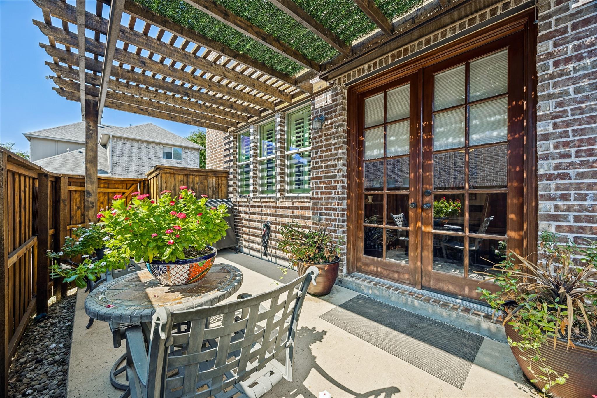 main property photo 9