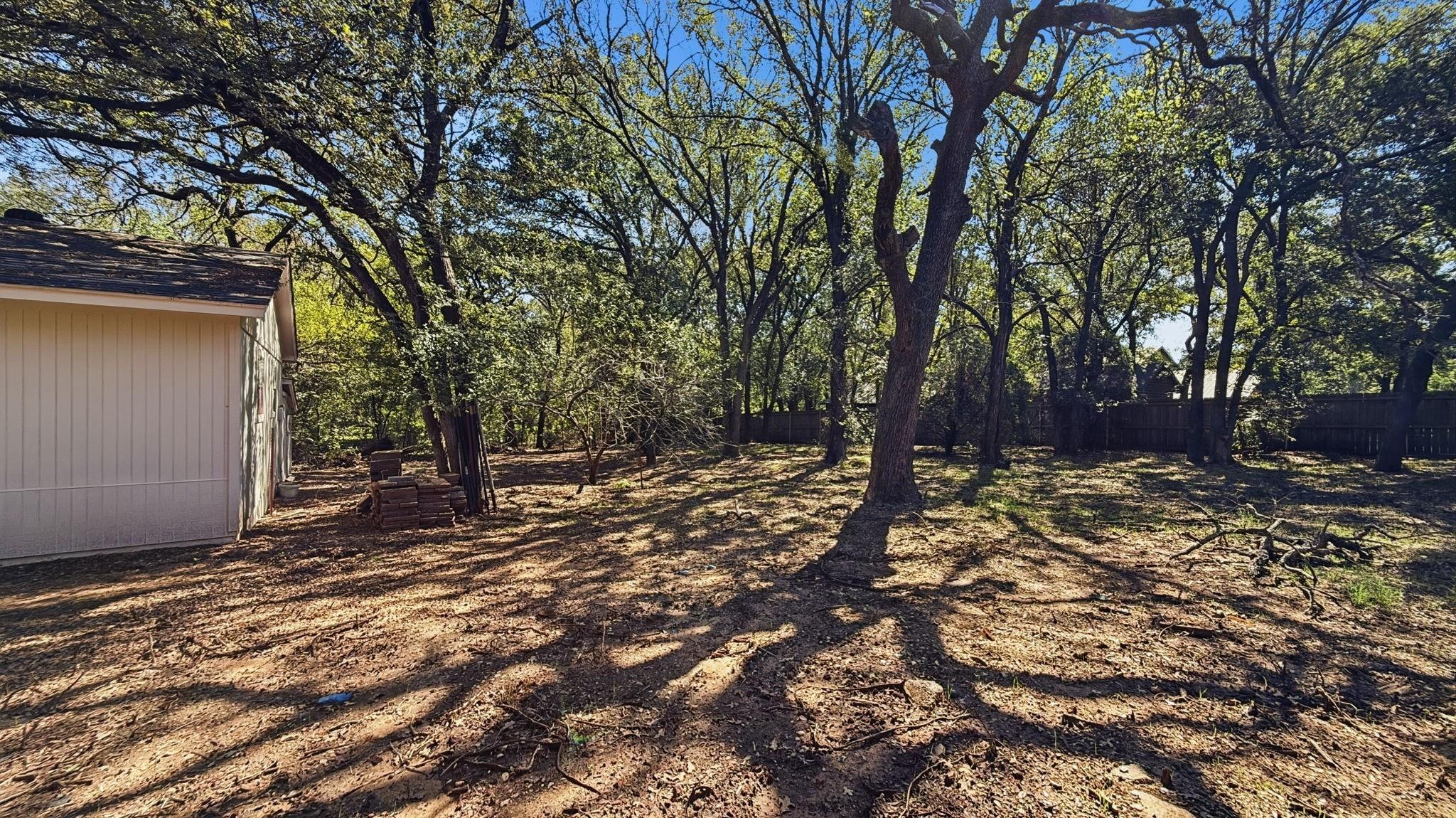 main property photo 30