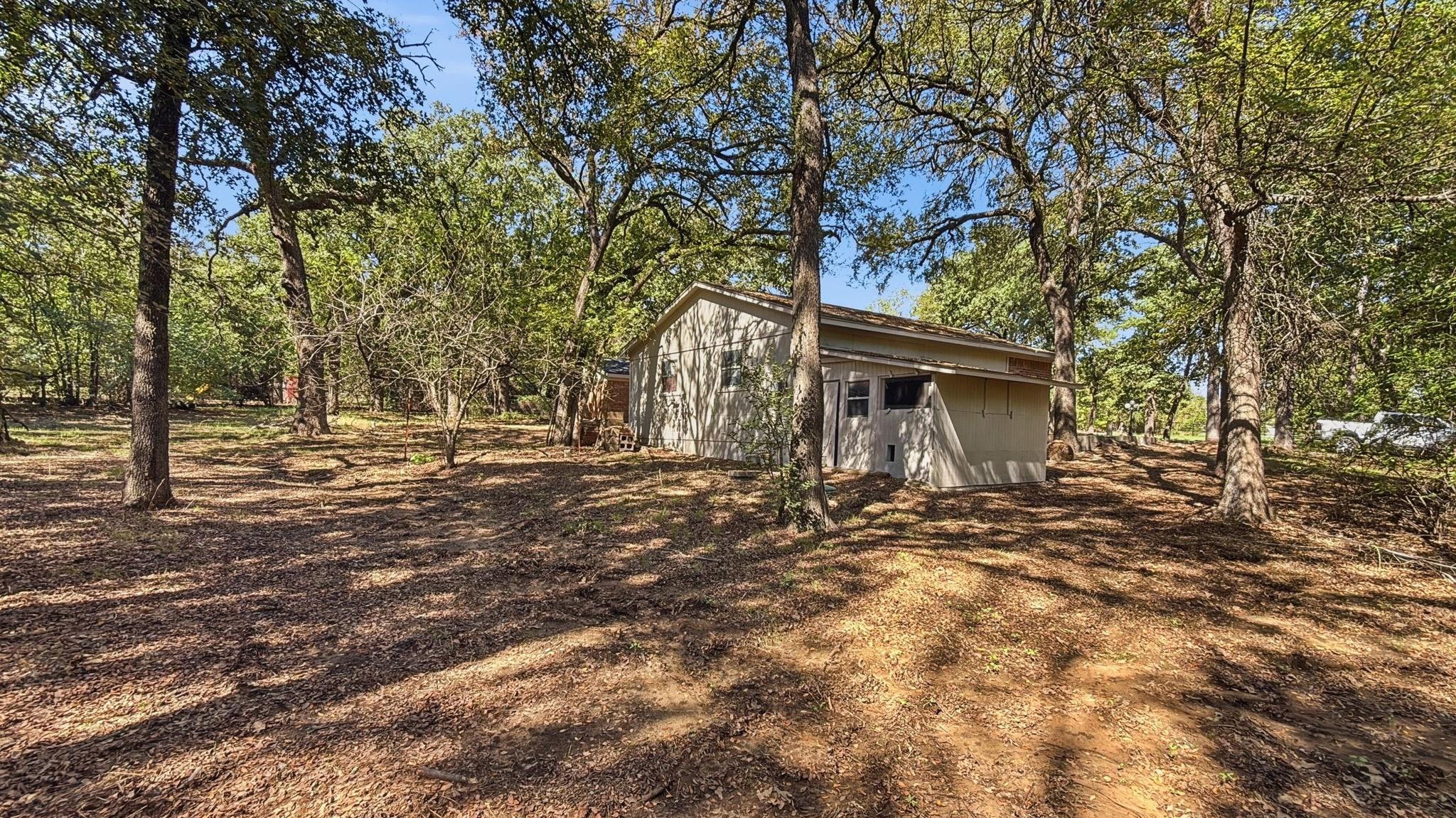 main property photo 31