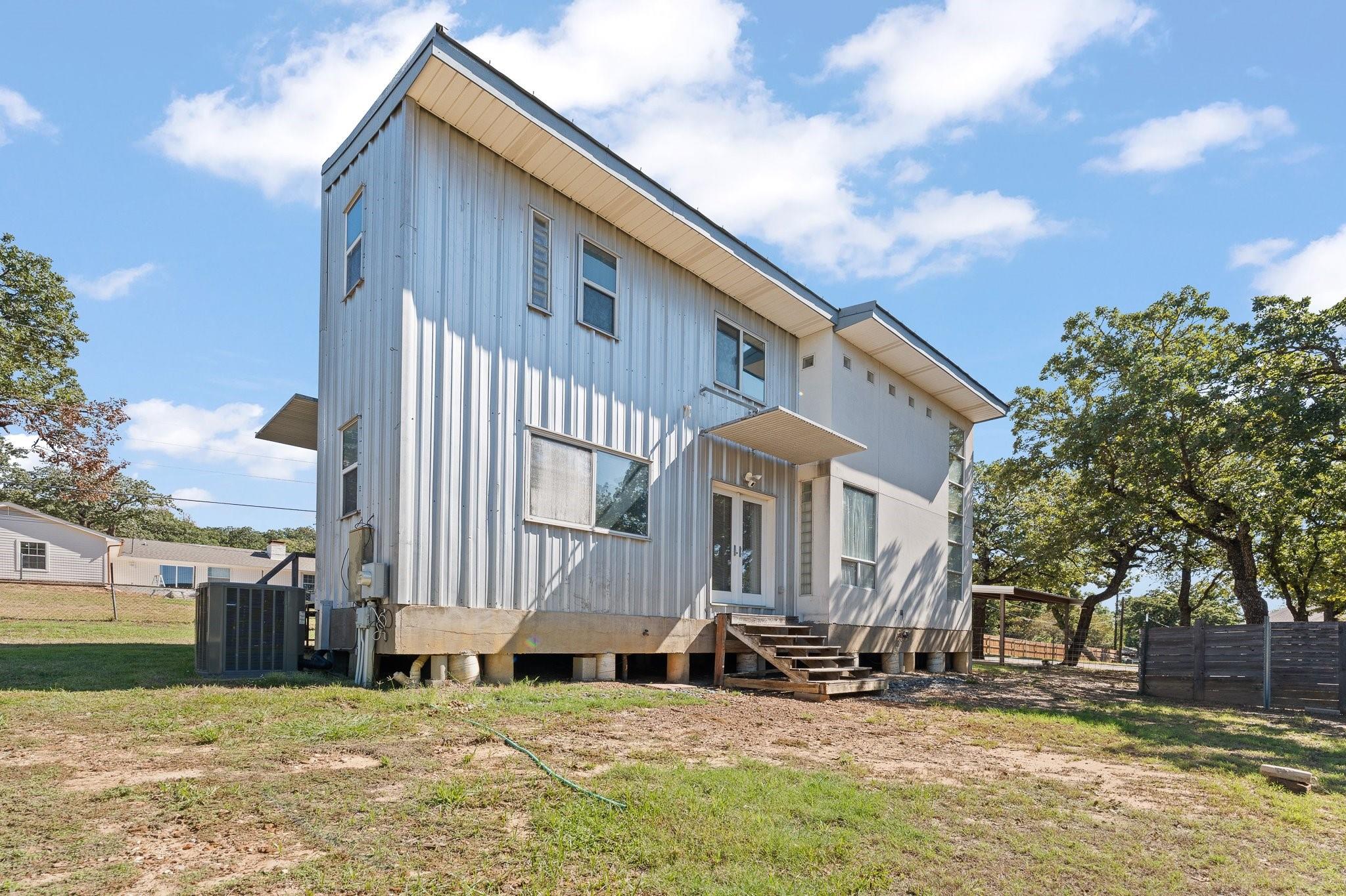 main property photo 22