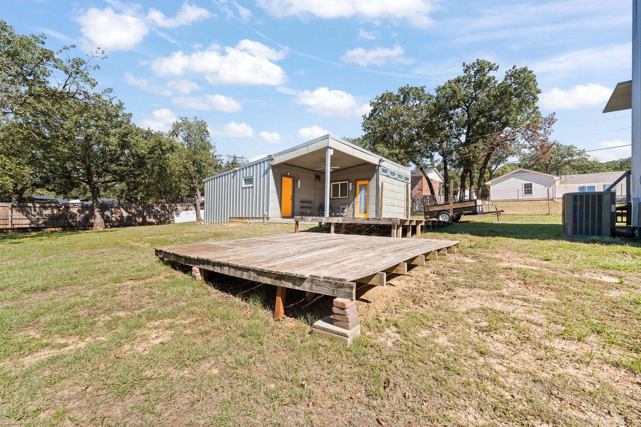 main property photo 23