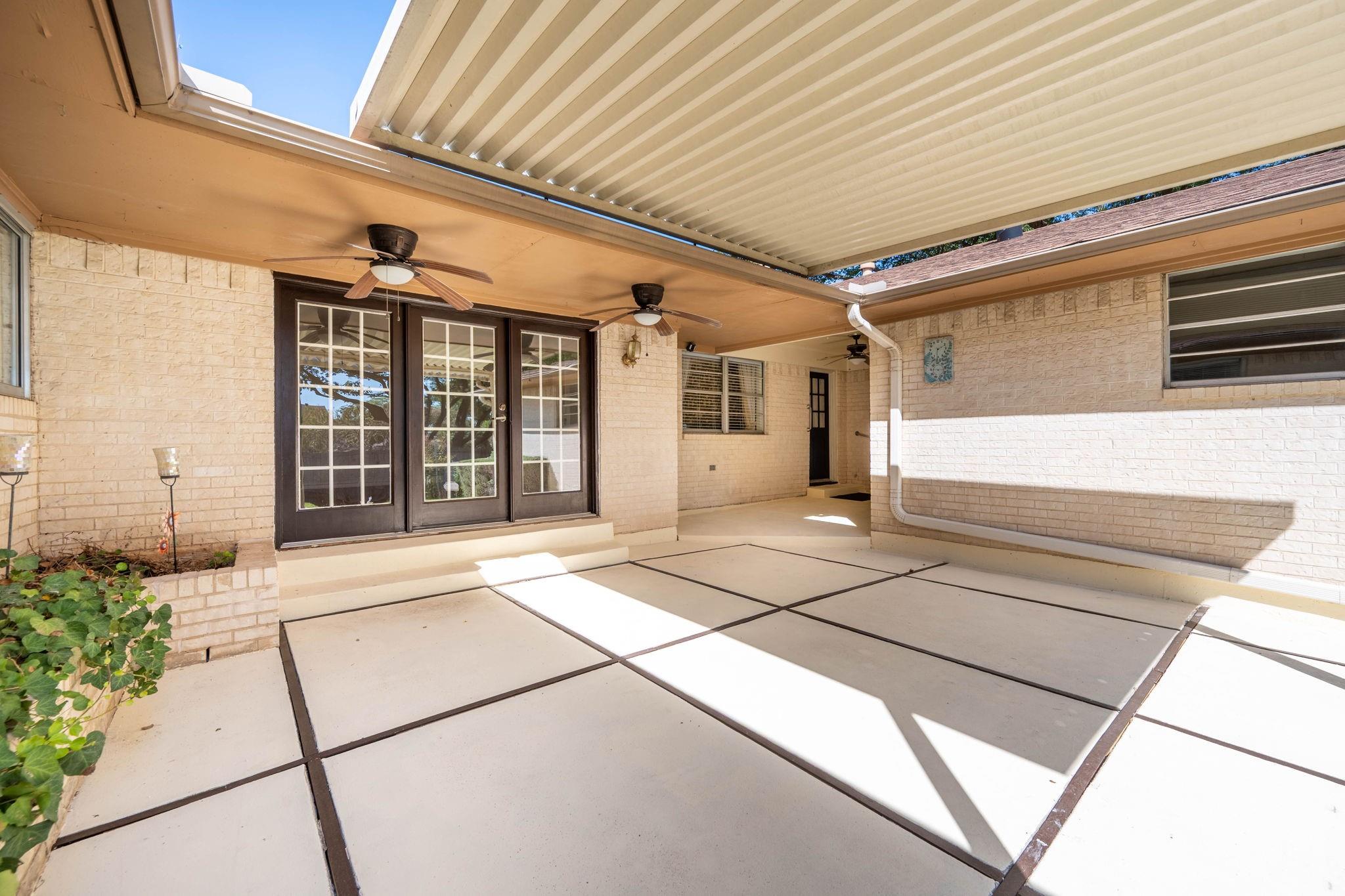 main property photo 31