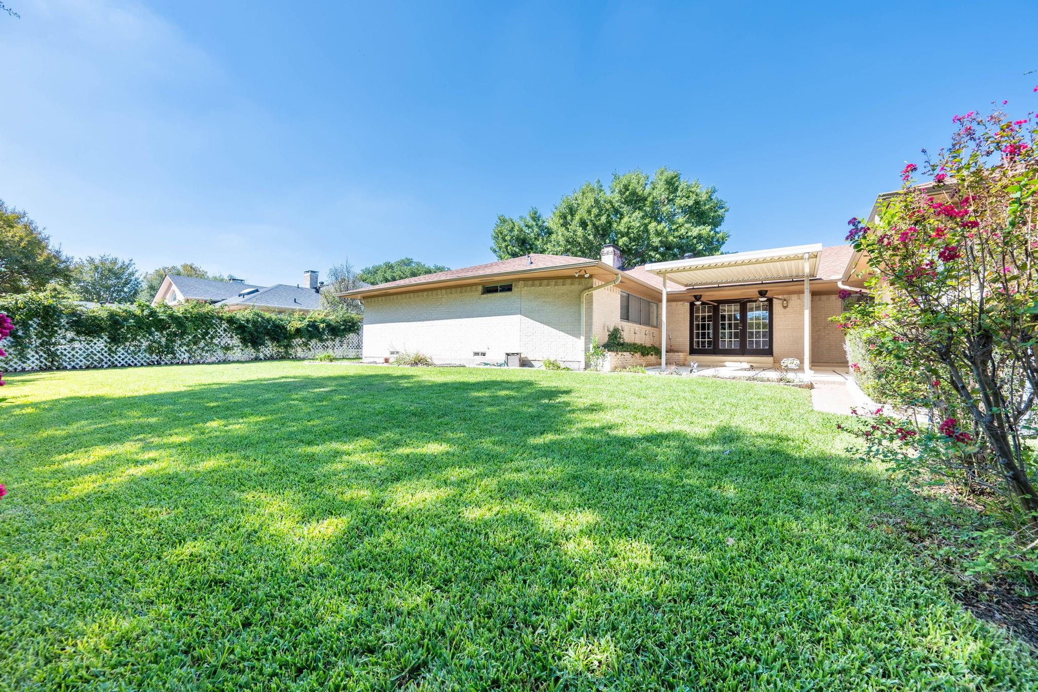 main property photo 34