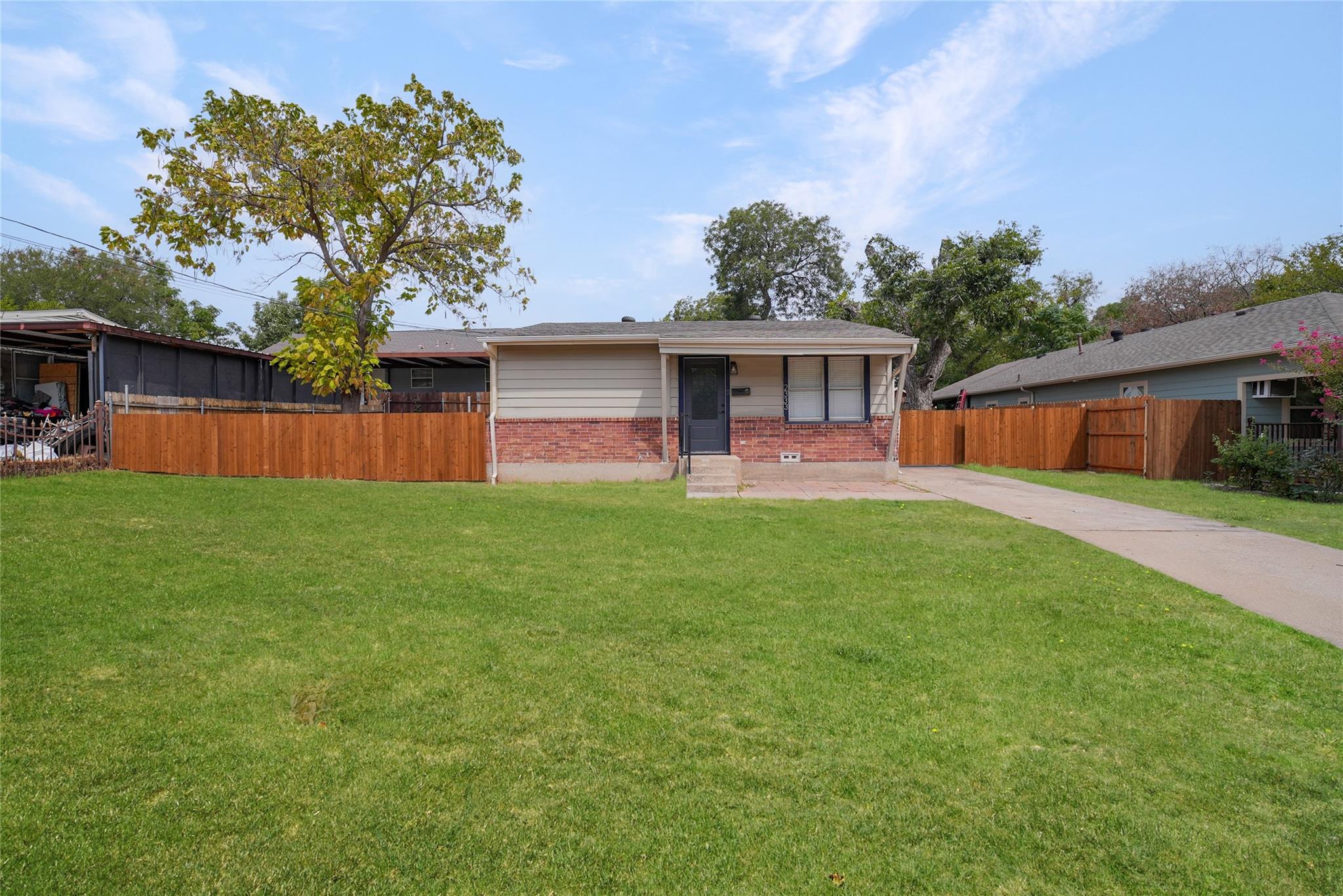 main property photo 3
