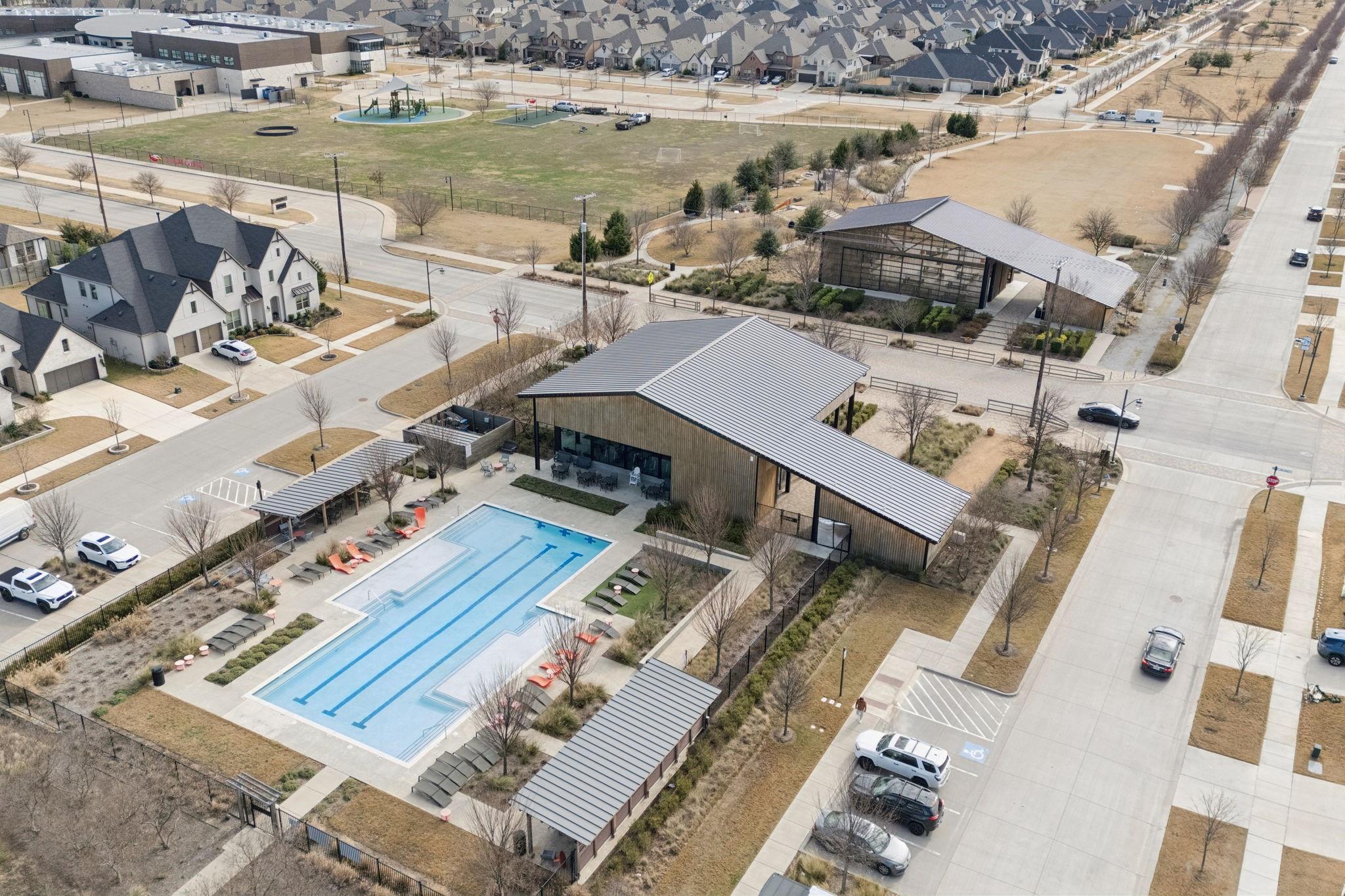 main property photo 31