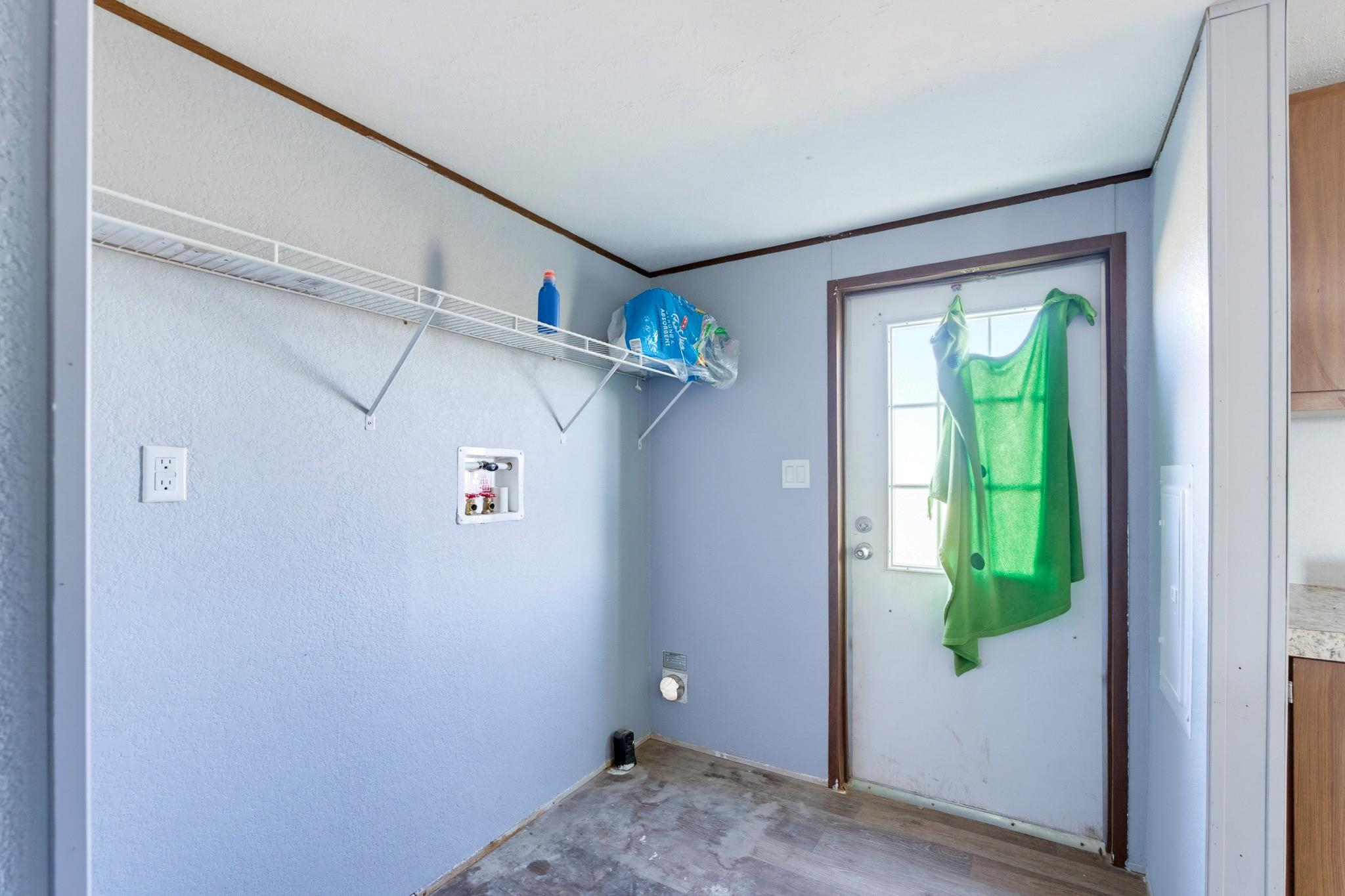 main property photo 16