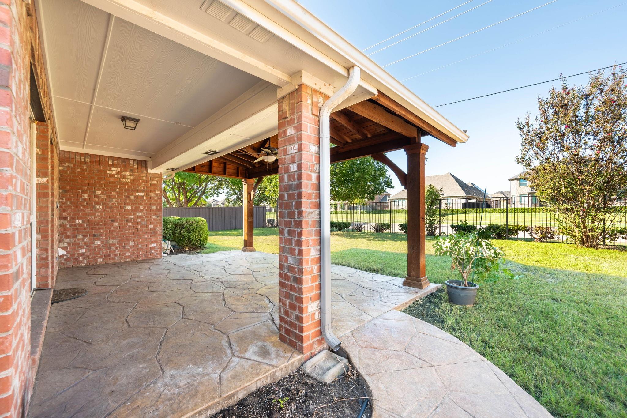 main property photo 29