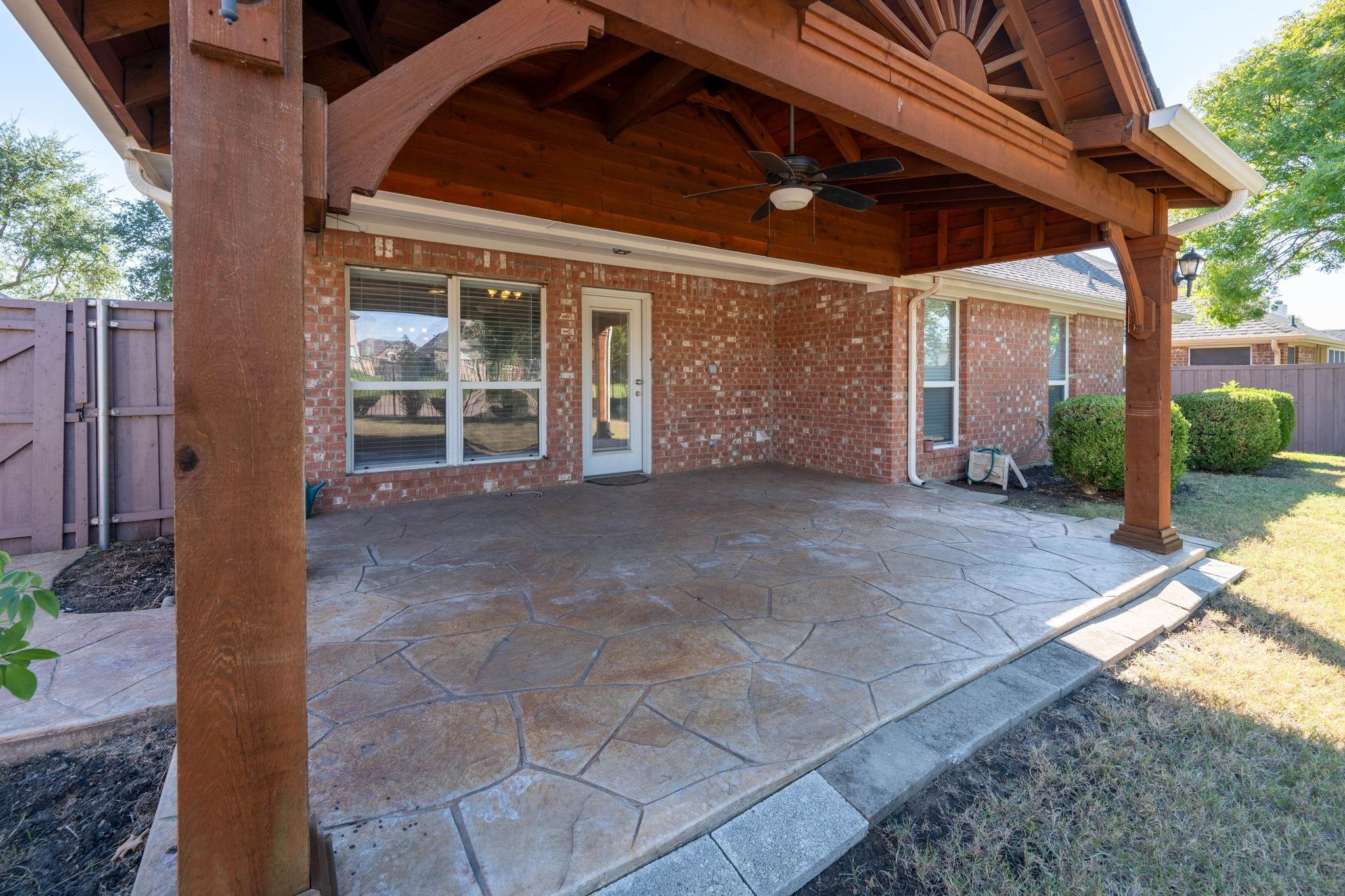 main property photo 30