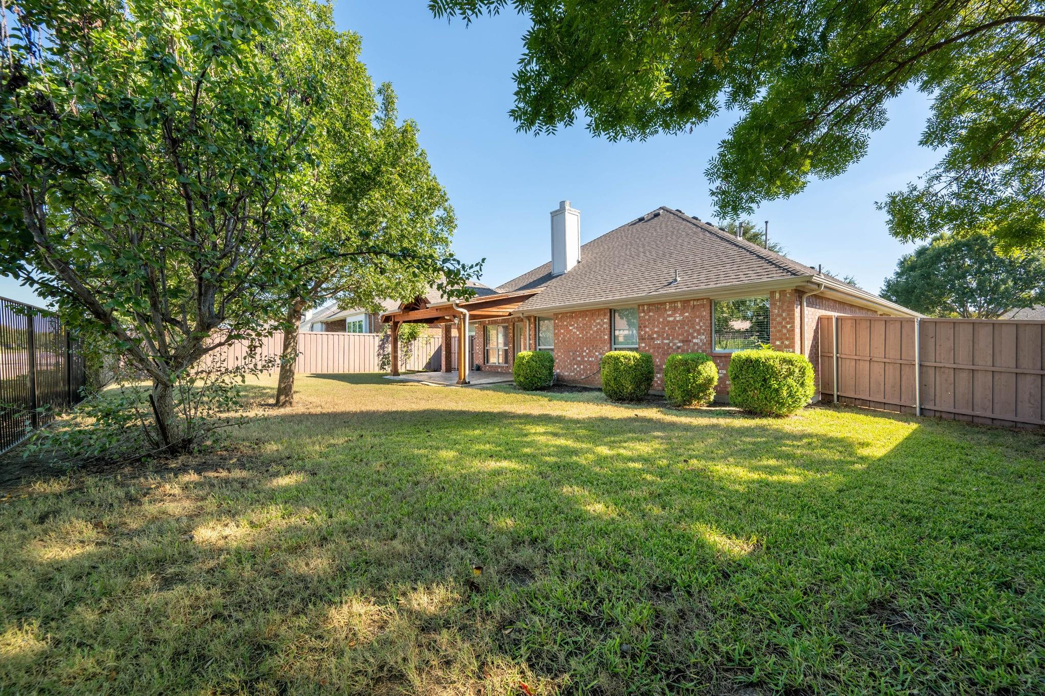 main property photo 32