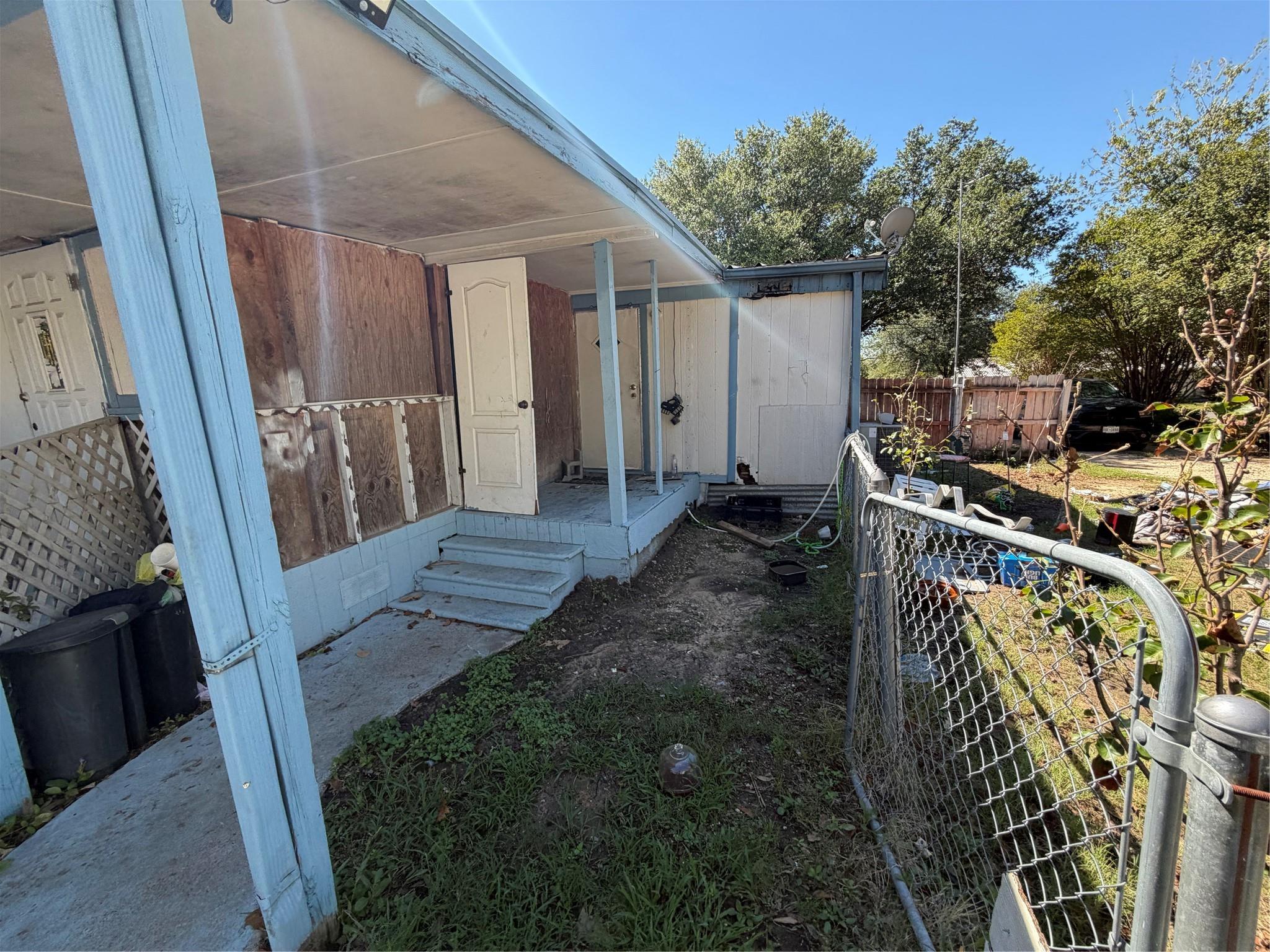 main property photo 4