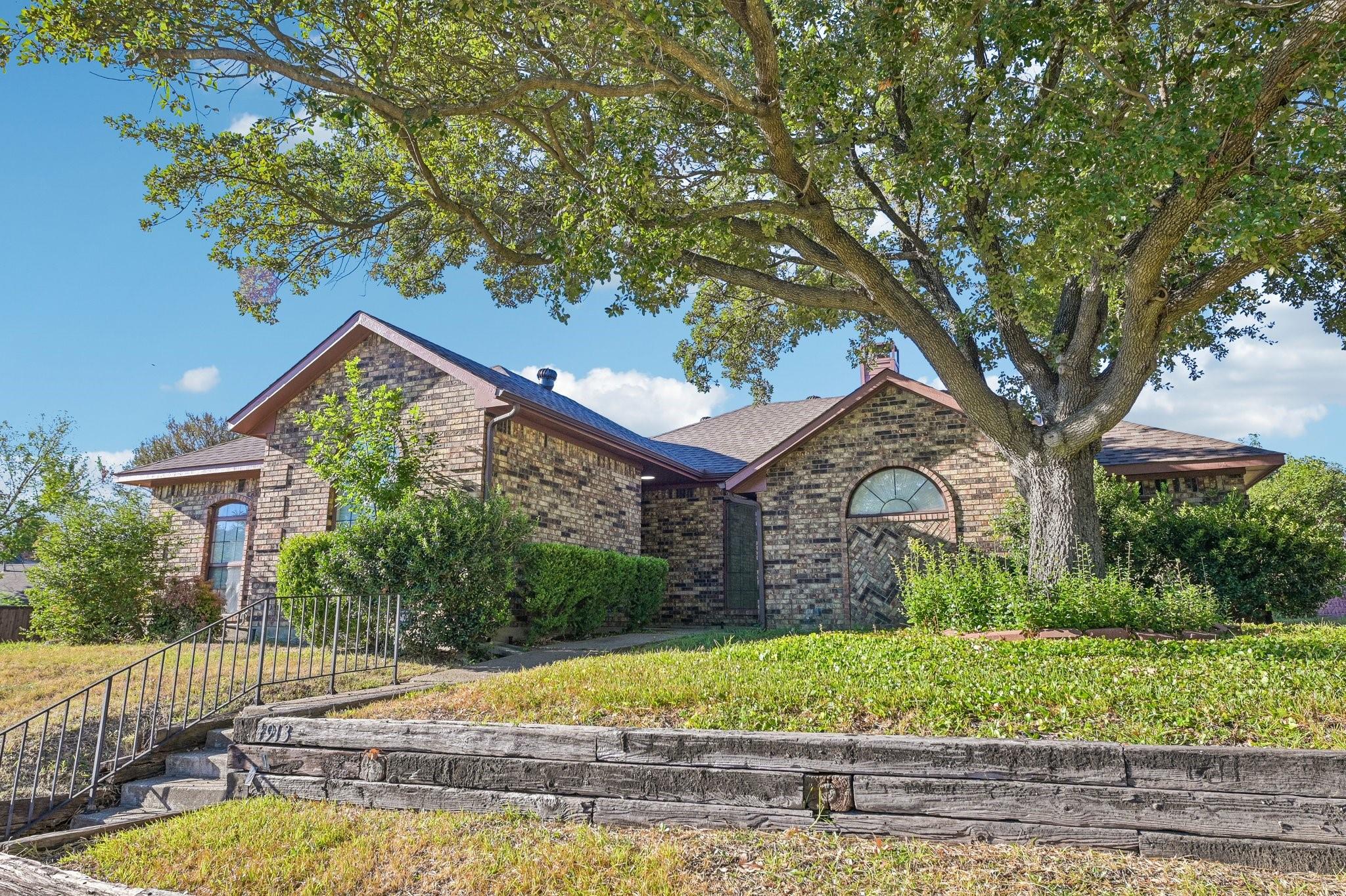 main property photo 25