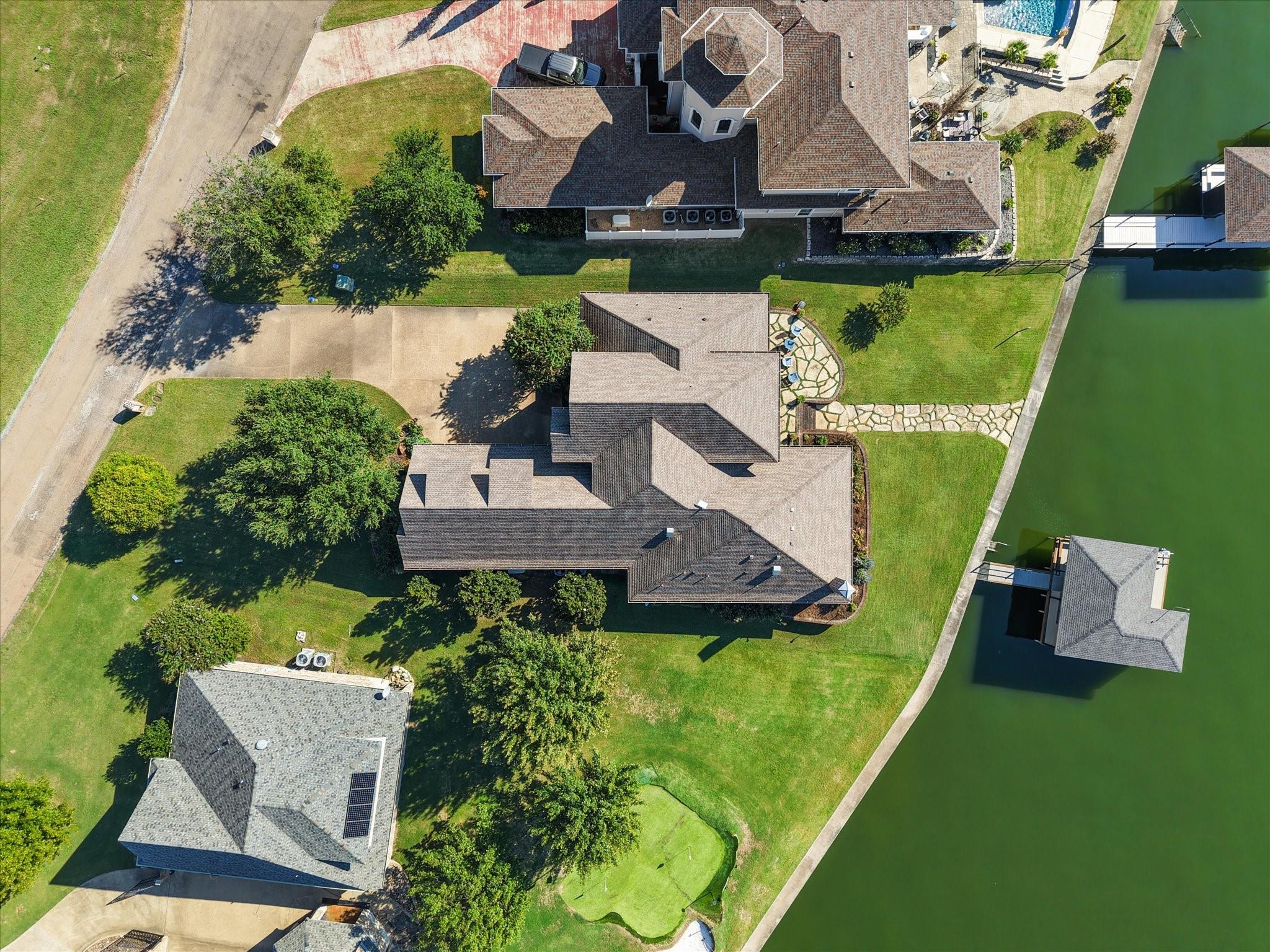 main property photo 34