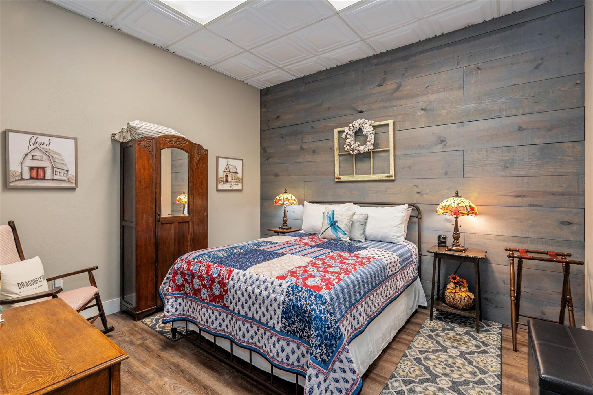 main property photo 24