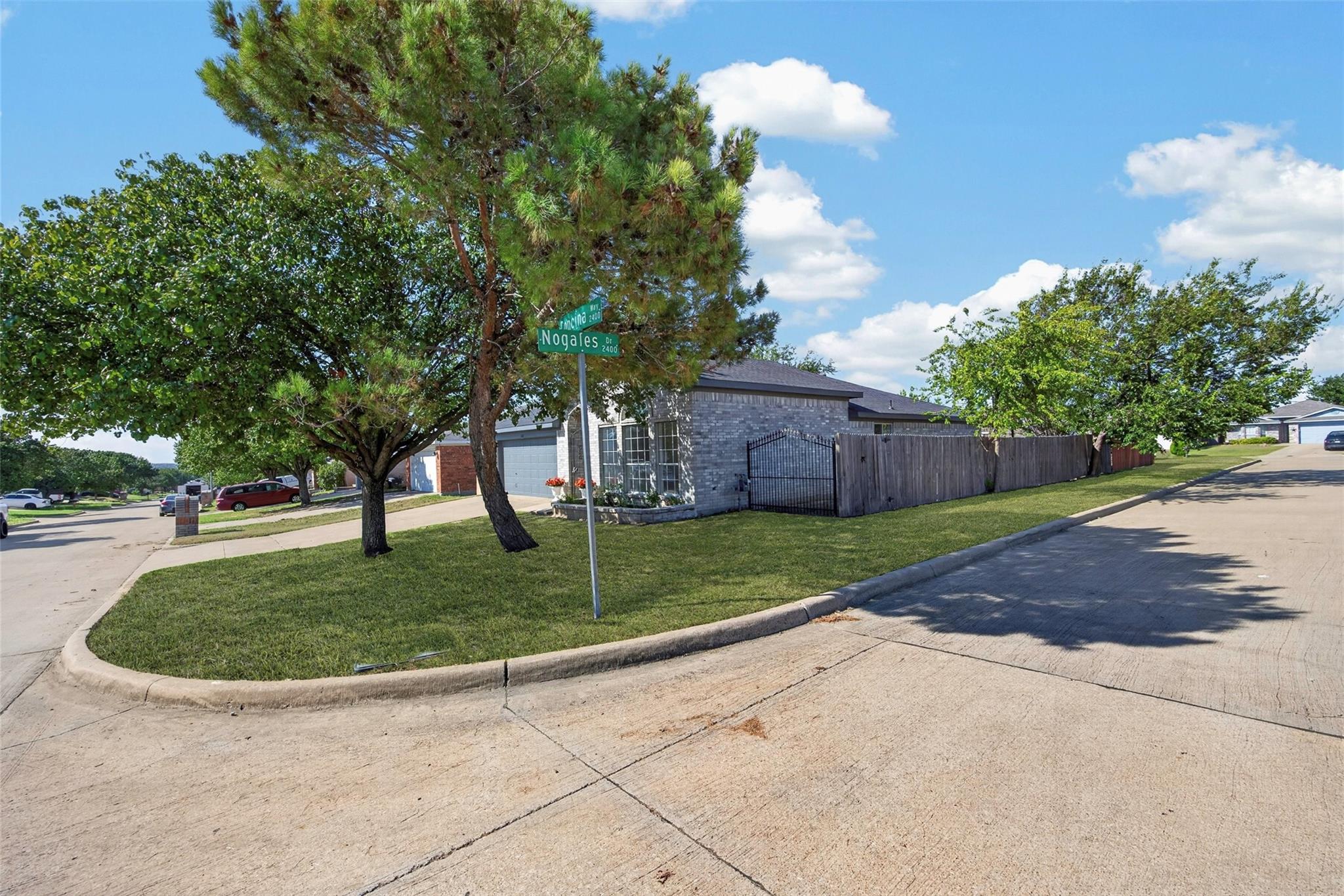 main property photo 6