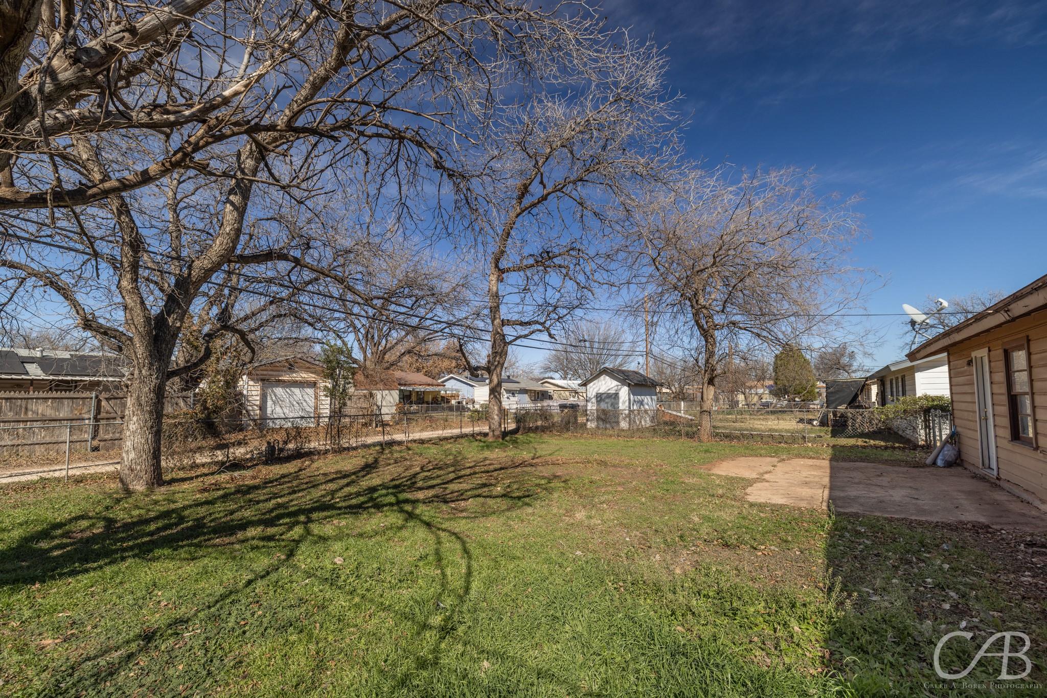 main property photo 30