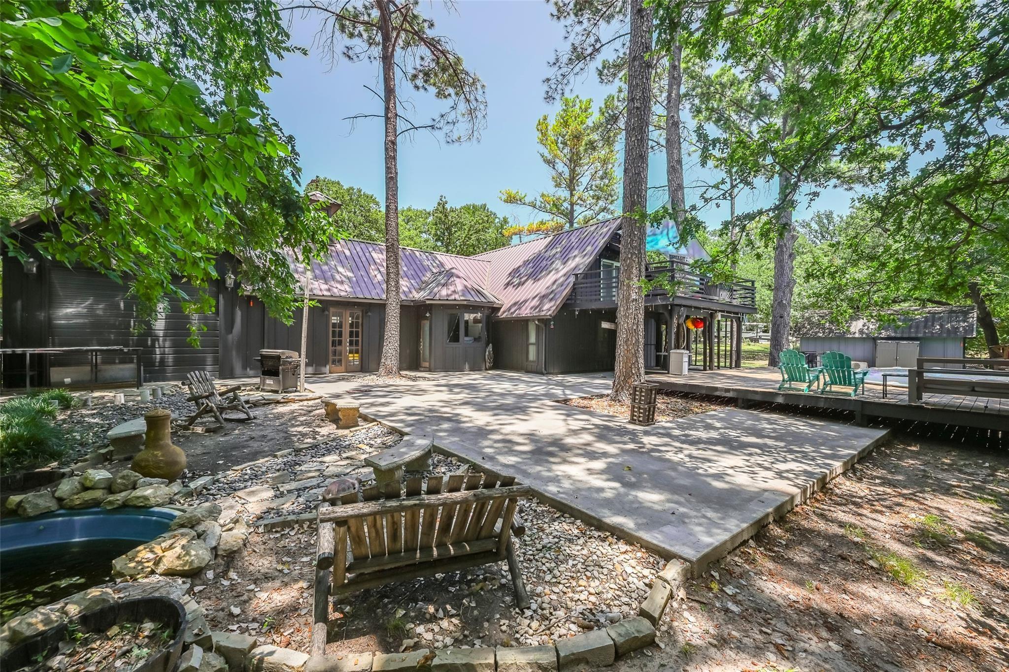 main property photo 18